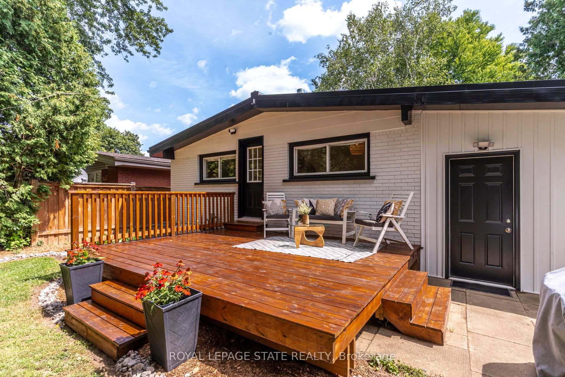Photo 40 of 28 Helen Street, Hamilton, Dundas — HOMEH