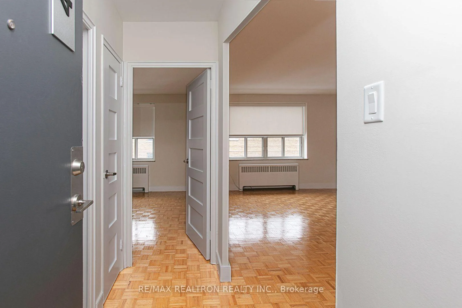 Front of Unit 305, 1291 Bayview Avenue