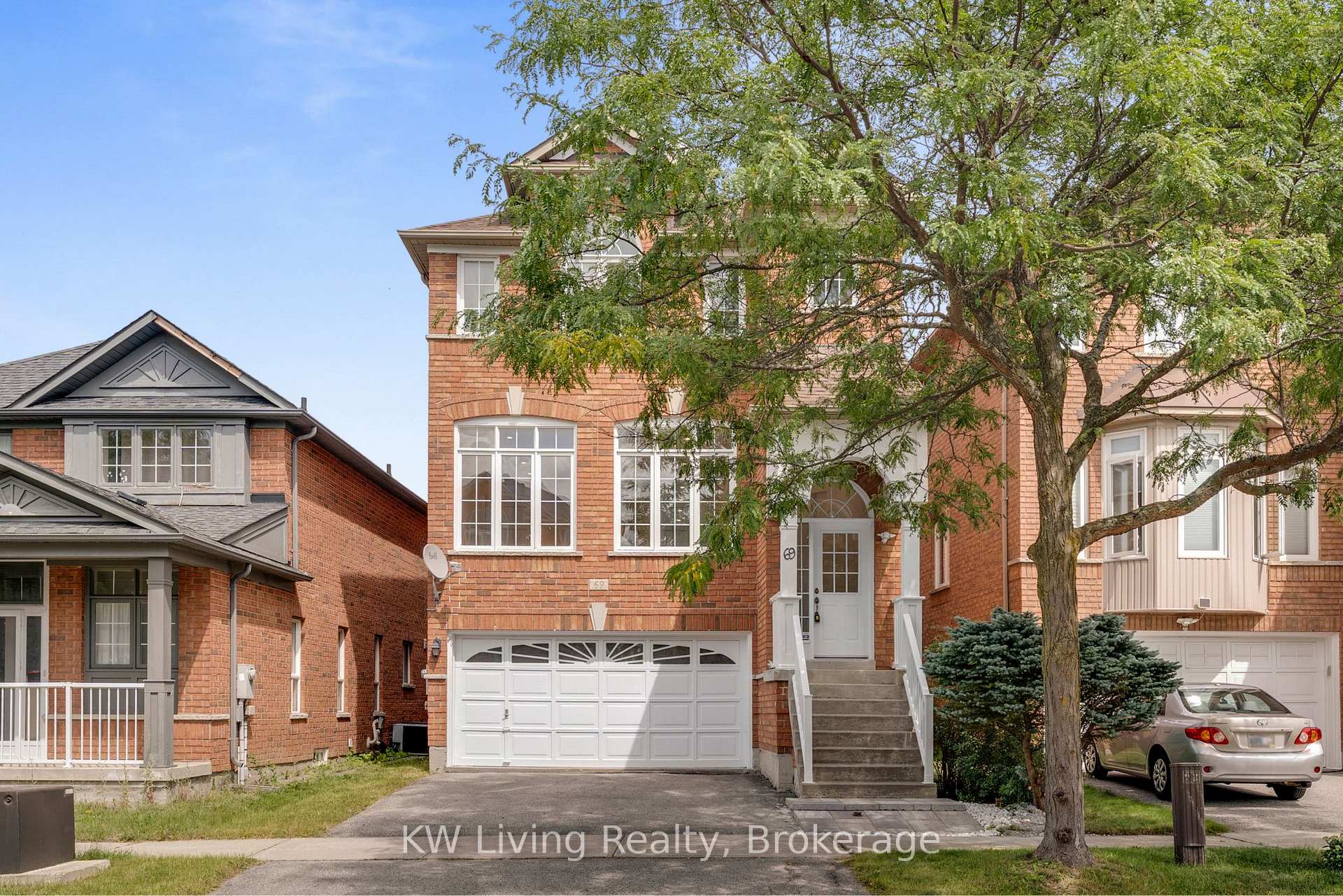 Photo 6 of 69 Crawford Street, Markham, Berczy — HOMEH