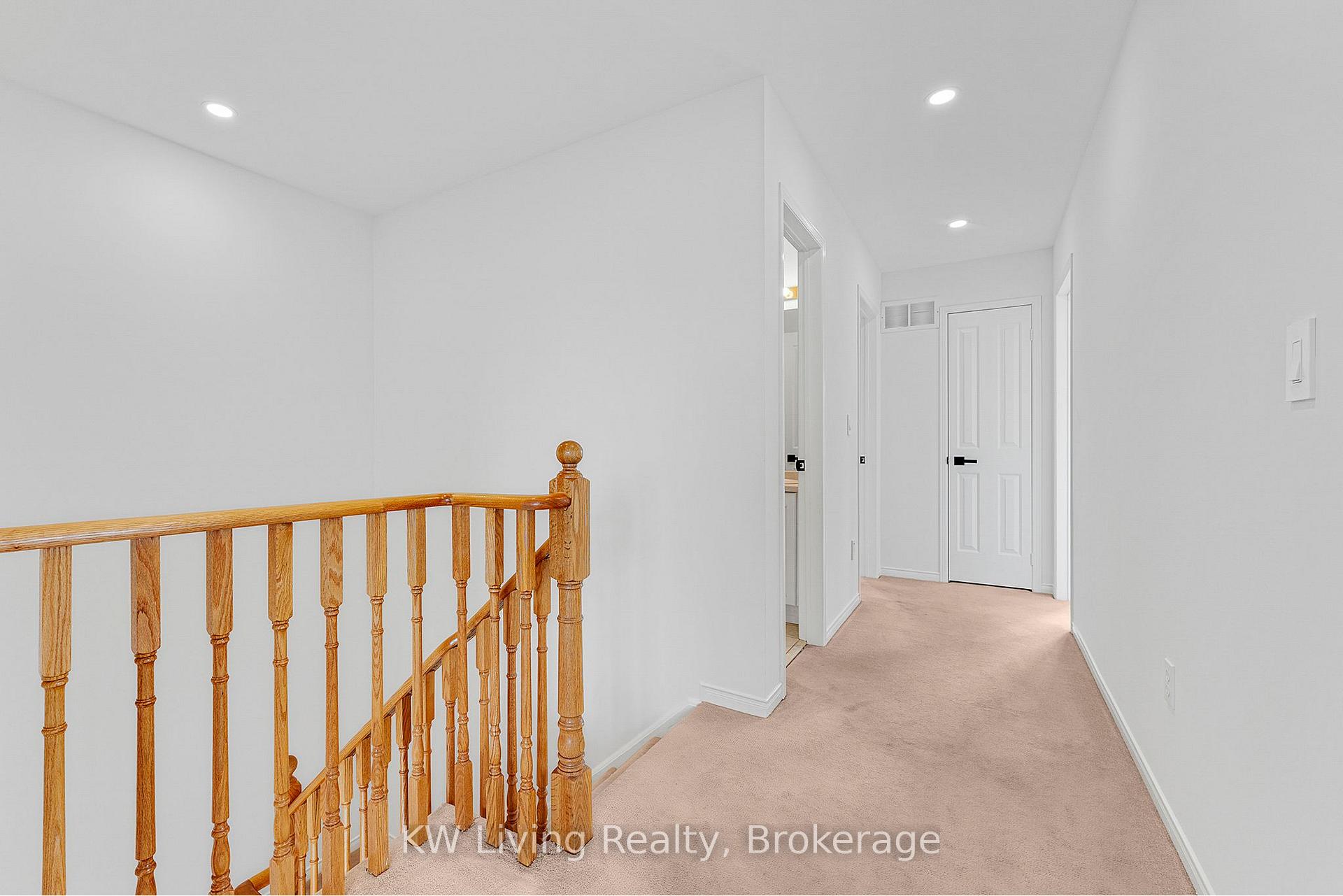 Photo 21 of 69 Crawford Street, Markham, Berczy — HOMEH