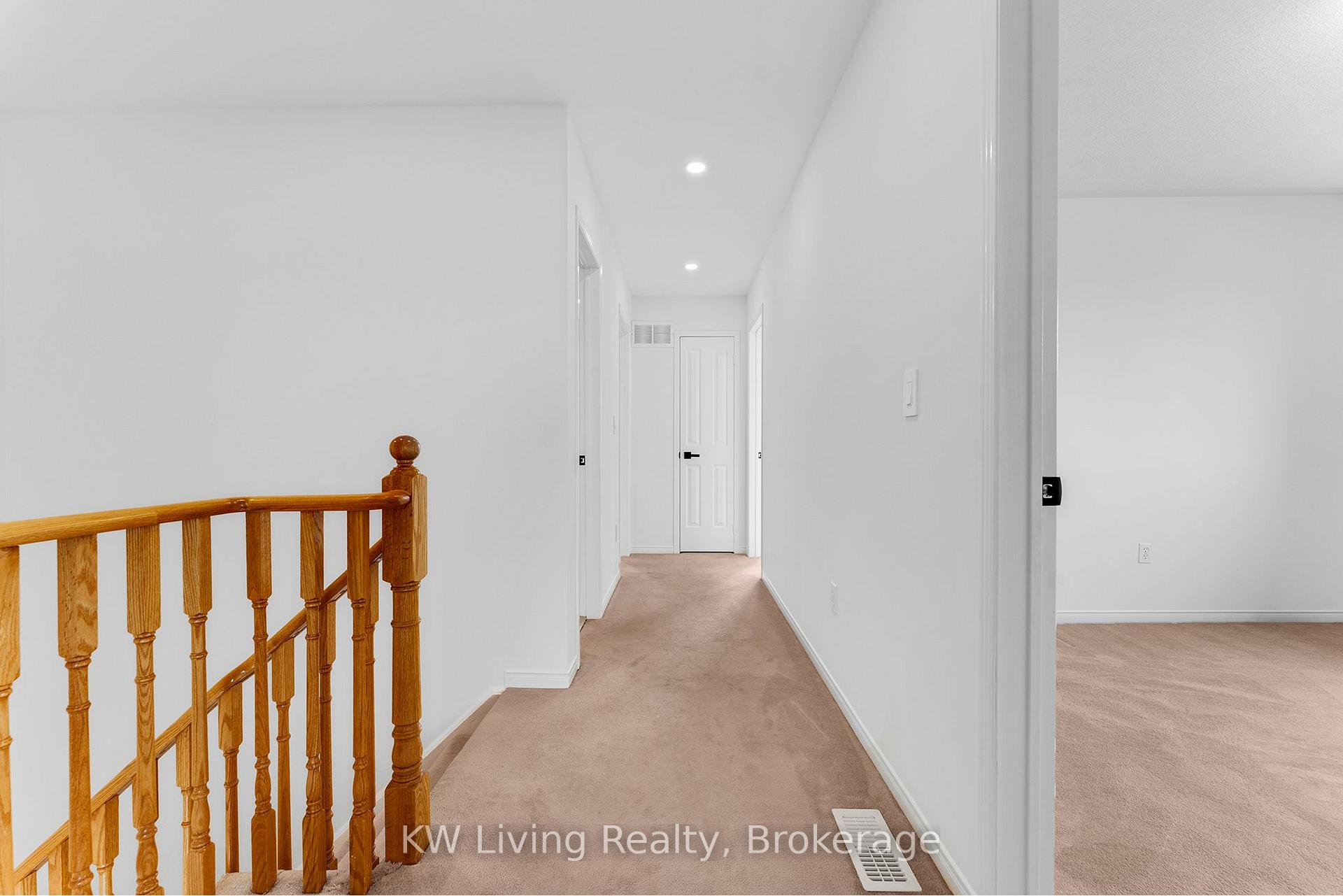 Photo 30 of 69 Crawford Street, Markham, Berczy — HOMEH