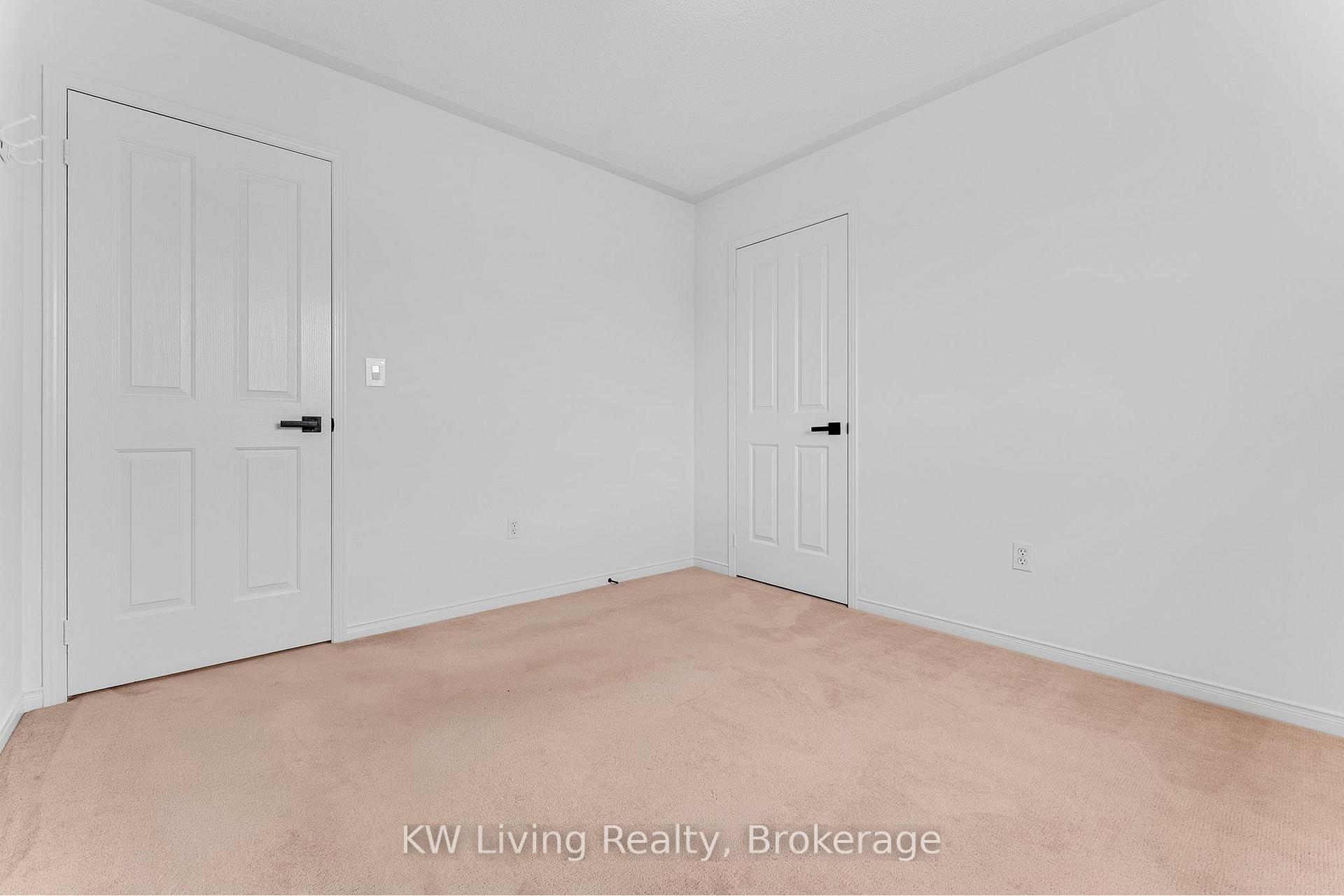 Photo 33 of 69 Crawford Street, Markham, Berczy — HOMEH