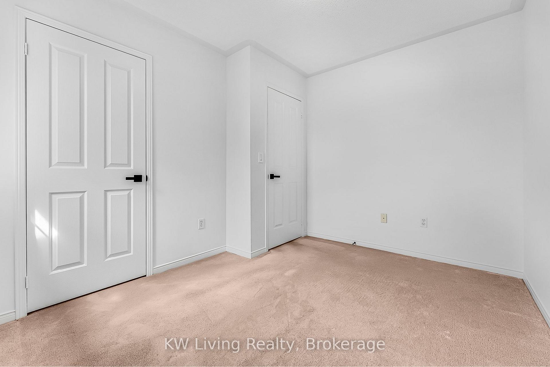 Photo 41 of 69 Crawford Street, Markham, Berczy — HOMEH