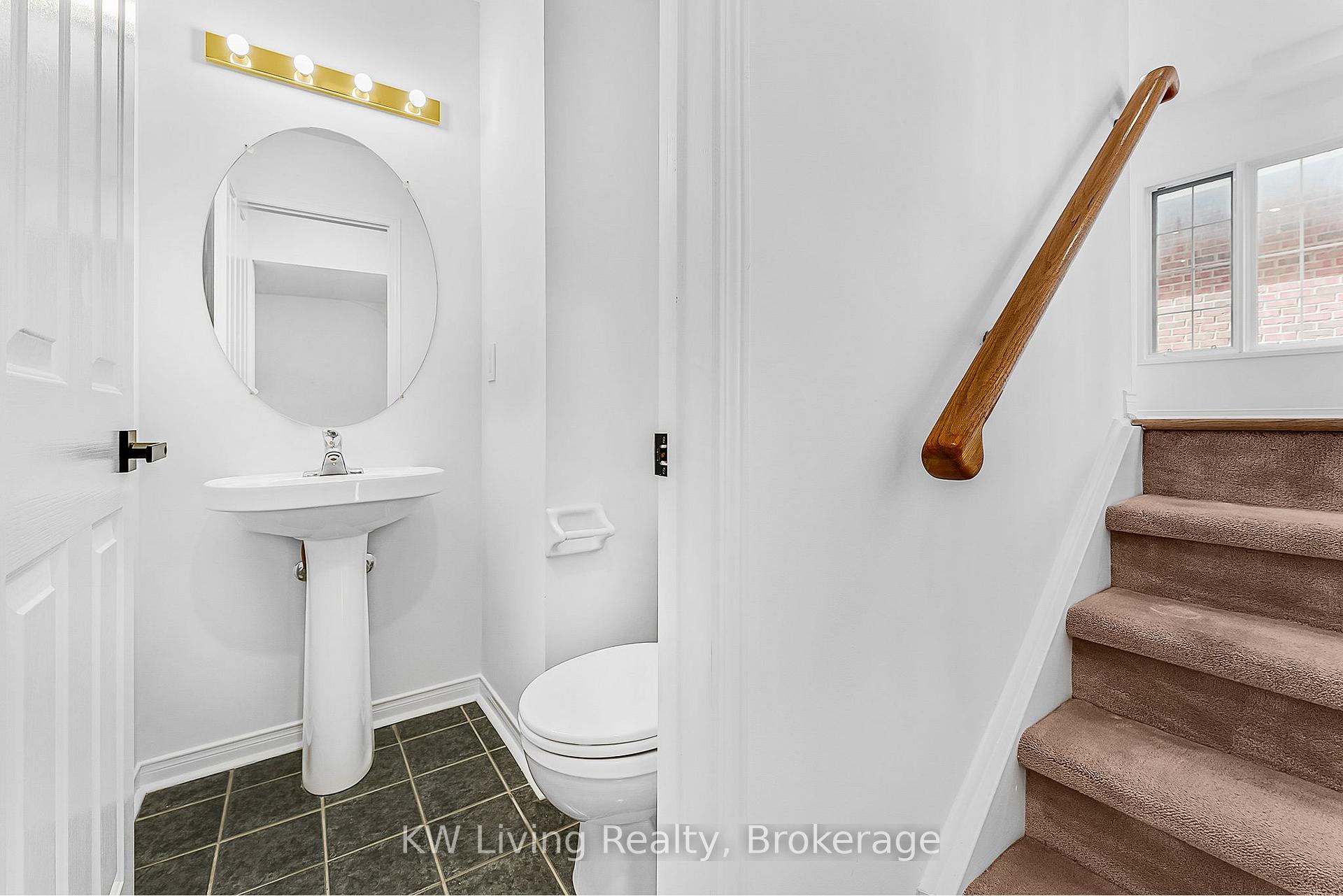 Photo 42 of 69 Crawford Street, Markham, Berczy — HOMEH
