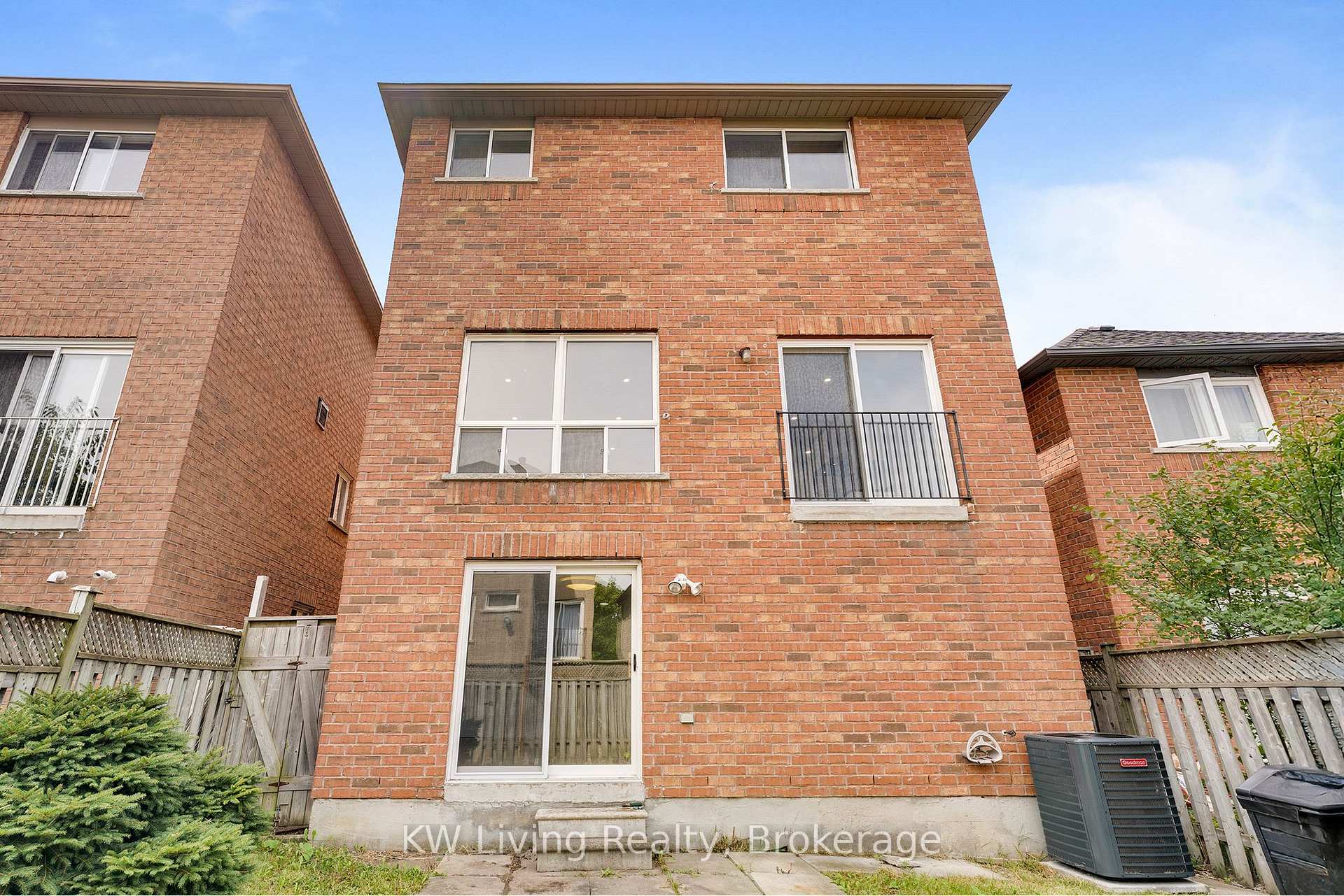 Photo 48 of 69 Crawford Street, Markham, Berczy — HOMEH