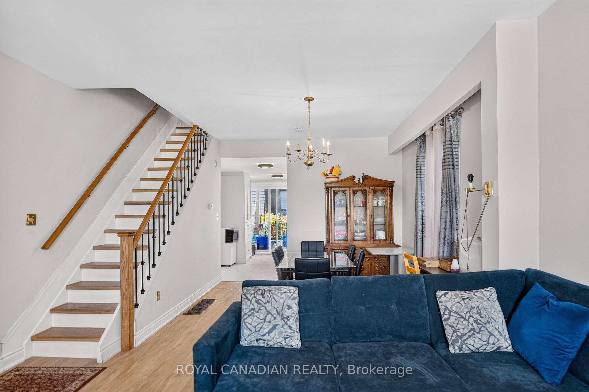 Photo 10 of 2538 St Clair Avenue W, Toronto, Rockcliffe-Smythe — HOMEH