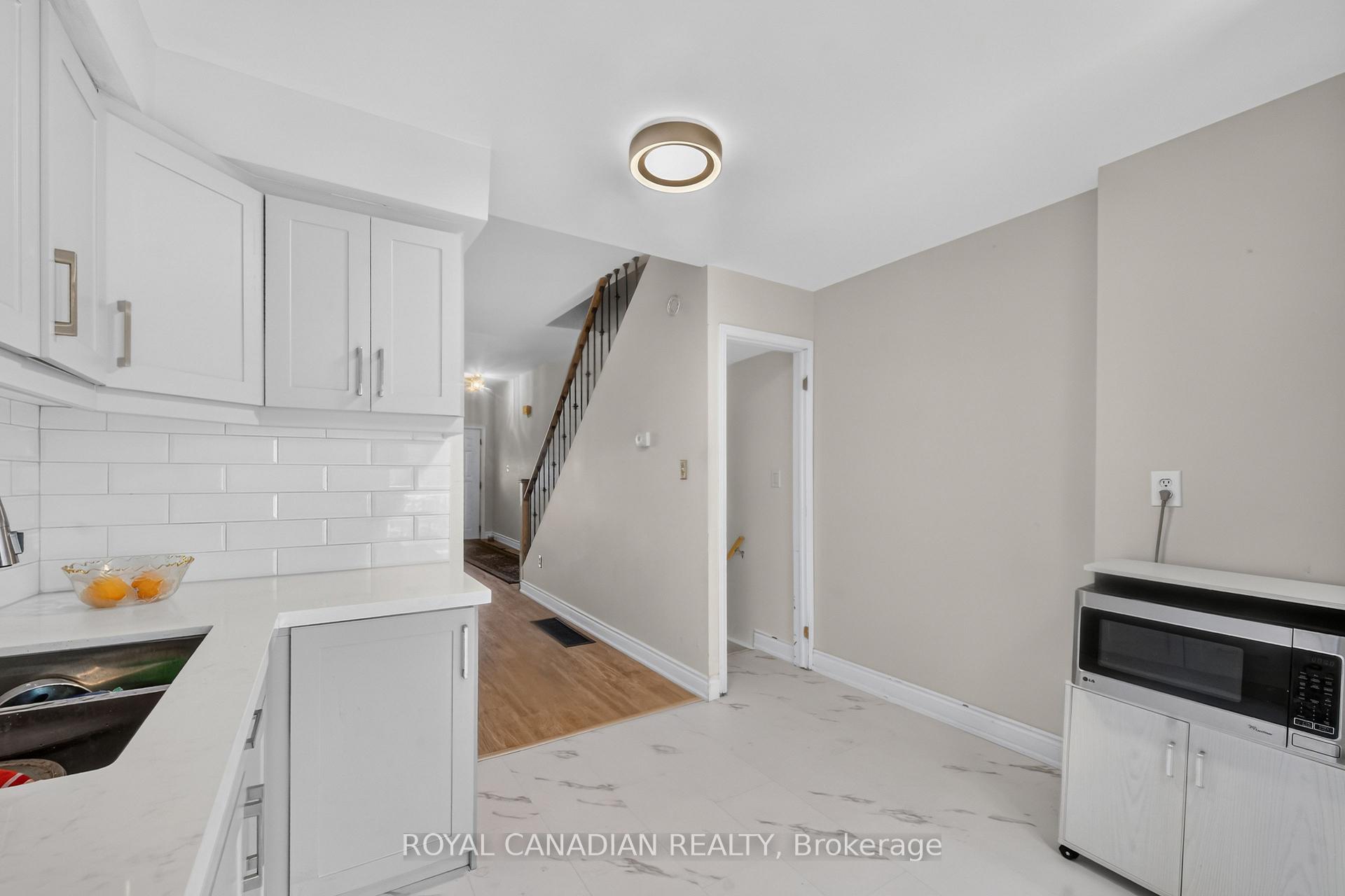 Photo 35 of 2538 St Clair Avenue W, Toronto, Rockcliffe-Smythe — HOMEH