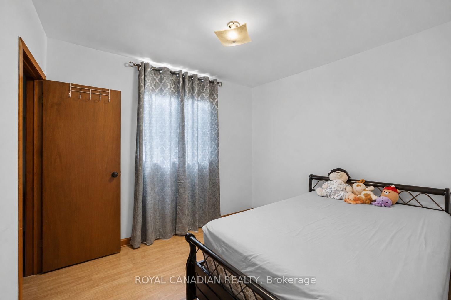 Photo 42 of 2538 St Clair Avenue W, Toronto, Rockcliffe-Smythe — HOMEH