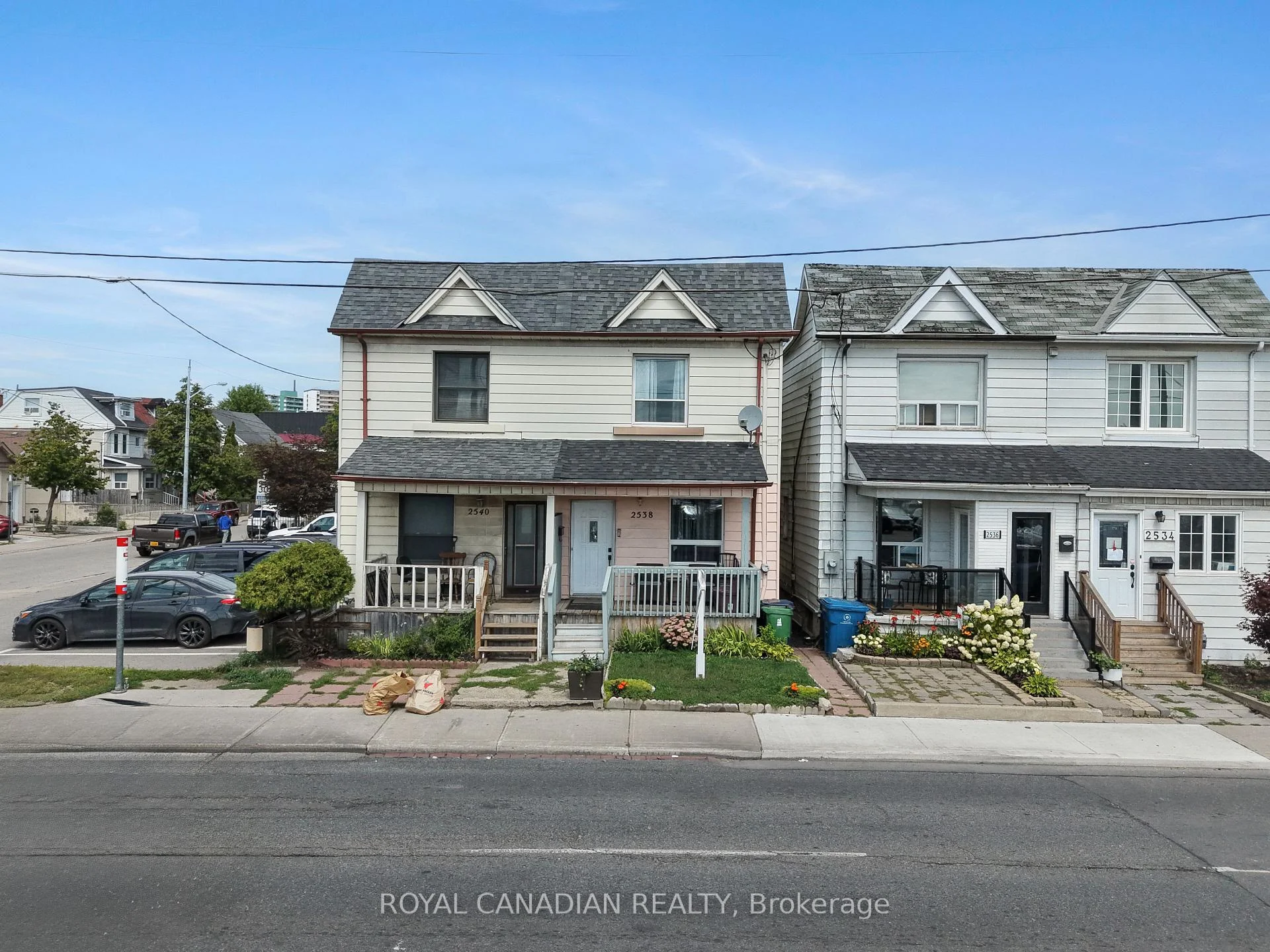 Photo 51 of 2538 St Clair Avenue W, Toronto, Rockcliffe-Smythe — HOMEH