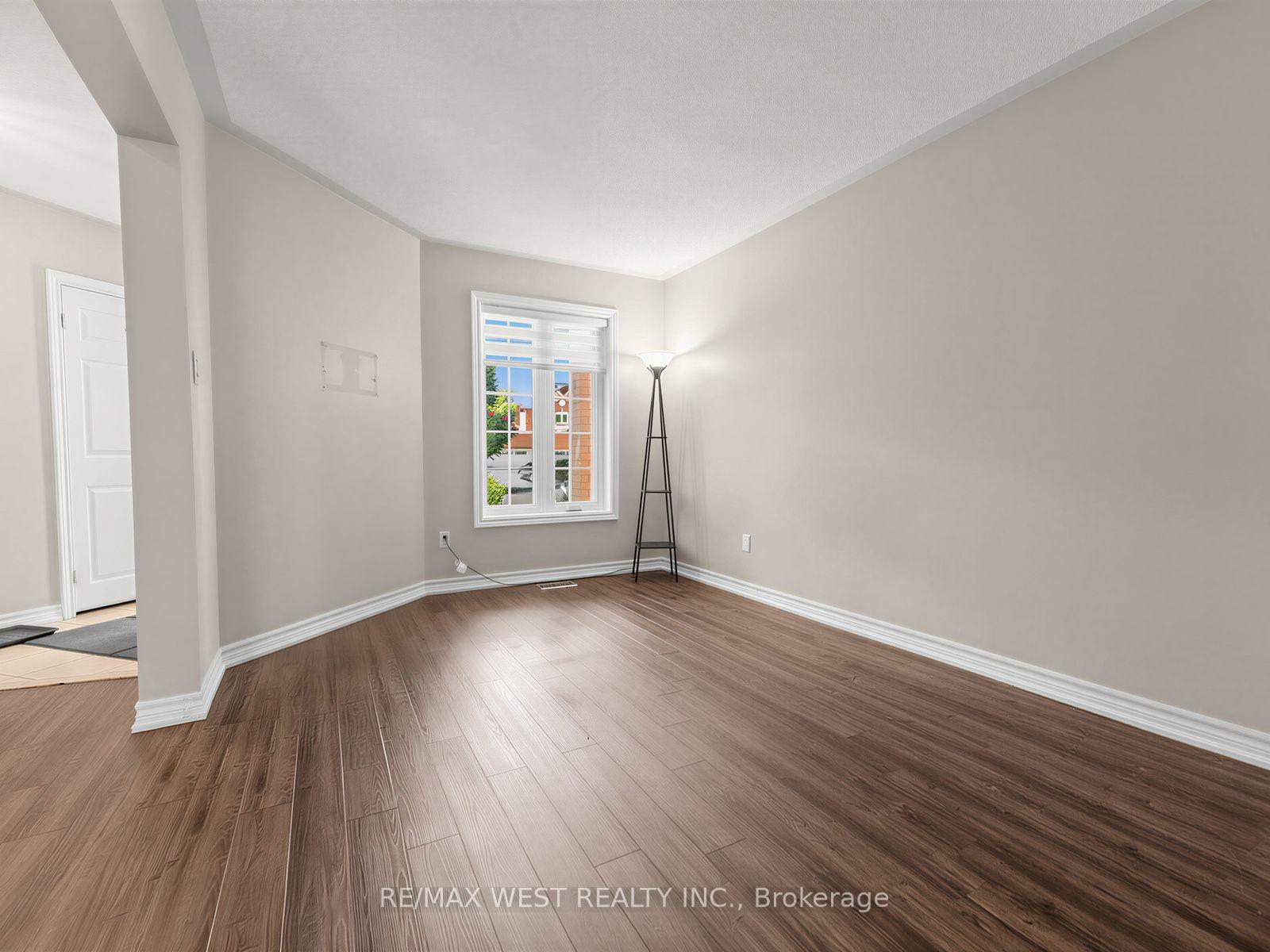 Photo 7 of 112 Jordan Drive, Orangeville — HOMEH