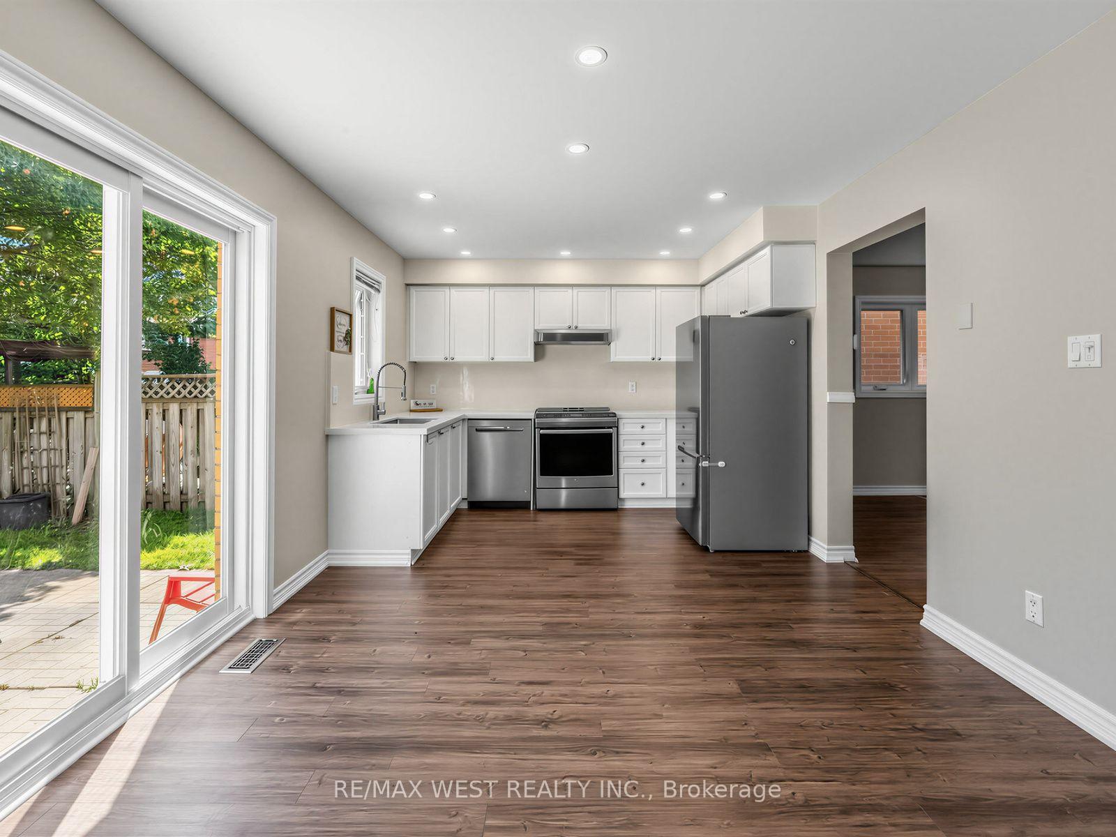 Photo 11 of 112 Jordan Drive, Orangeville — HOMEH