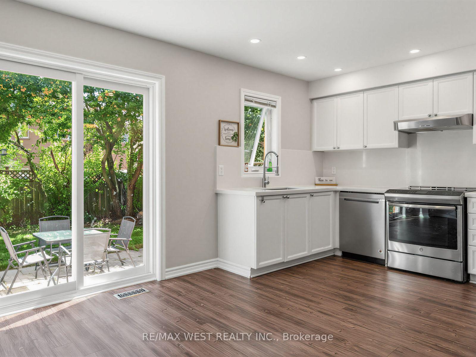Photo 13 of 112 Jordan Drive, Orangeville — HOMEH