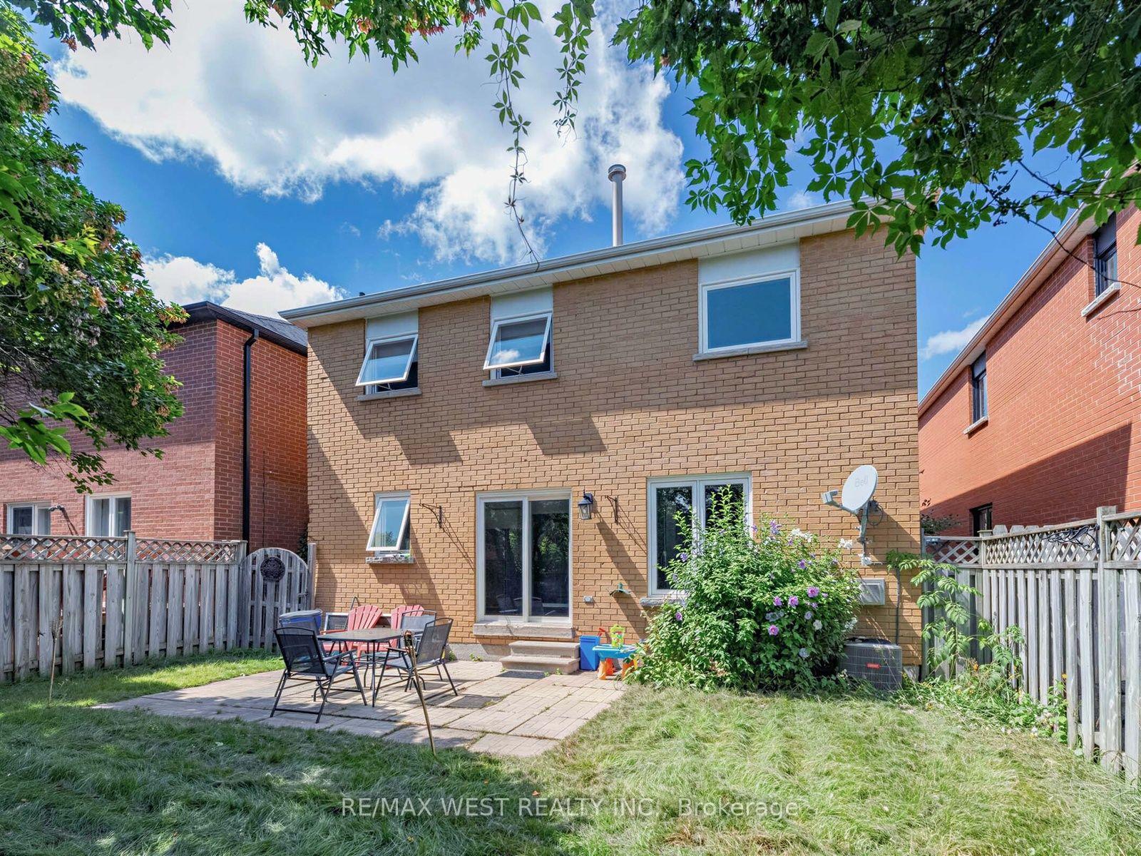 Photo 39 of 112 Jordan Drive, Orangeville — HOMEH