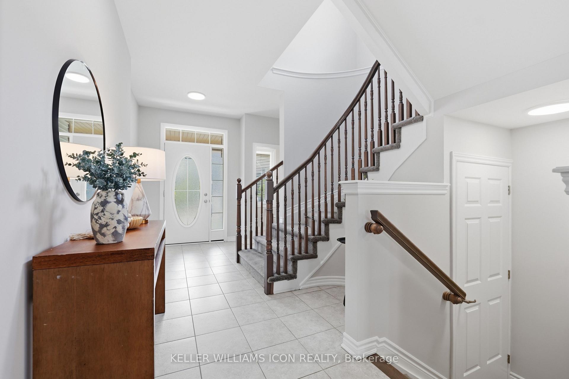 Photo 4 of 404 Aphelion Crescent, Ottawa, Barrhaven - Half Moon Bay — HOMEH
