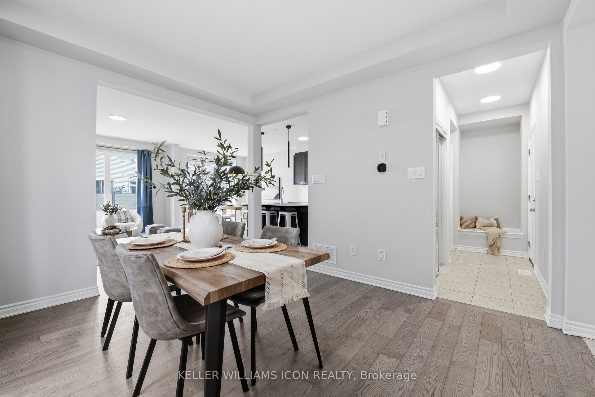 Photo 9 of 404 Aphelion Crescent, Ottawa, Barrhaven - Half Moon Bay — HOMEH