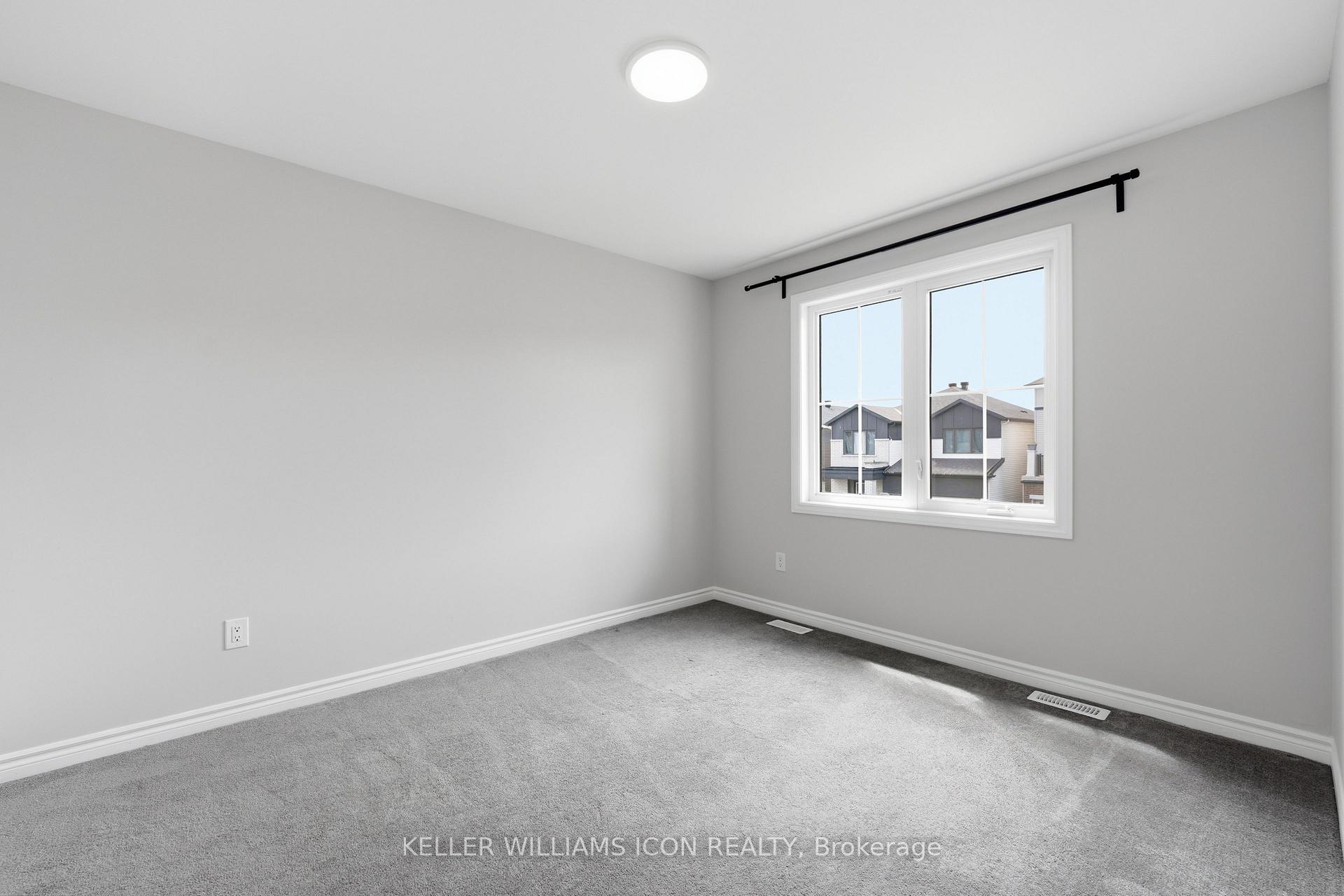 Photo 33 of 404 Aphelion Crescent, Ottawa, Barrhaven - Half Moon Bay — HOMEH