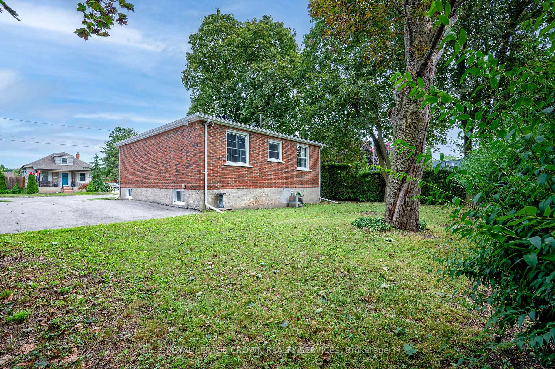 Photo 40 of 25 Morris Street, Guelph, St. Patrick's Ward — HOMEH