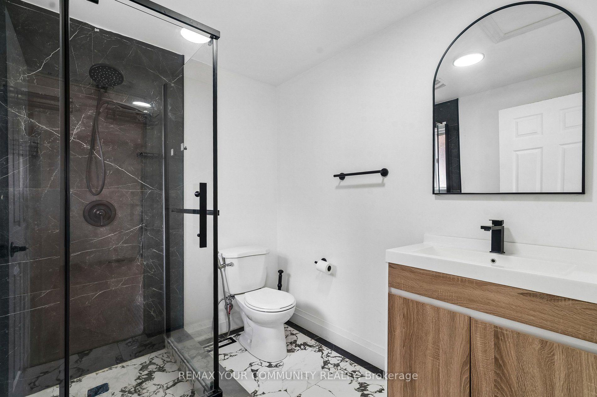 Photo 11 of Unit Main Floor, 84 Irwin Drive, Barrie, Northwest — HOMEH