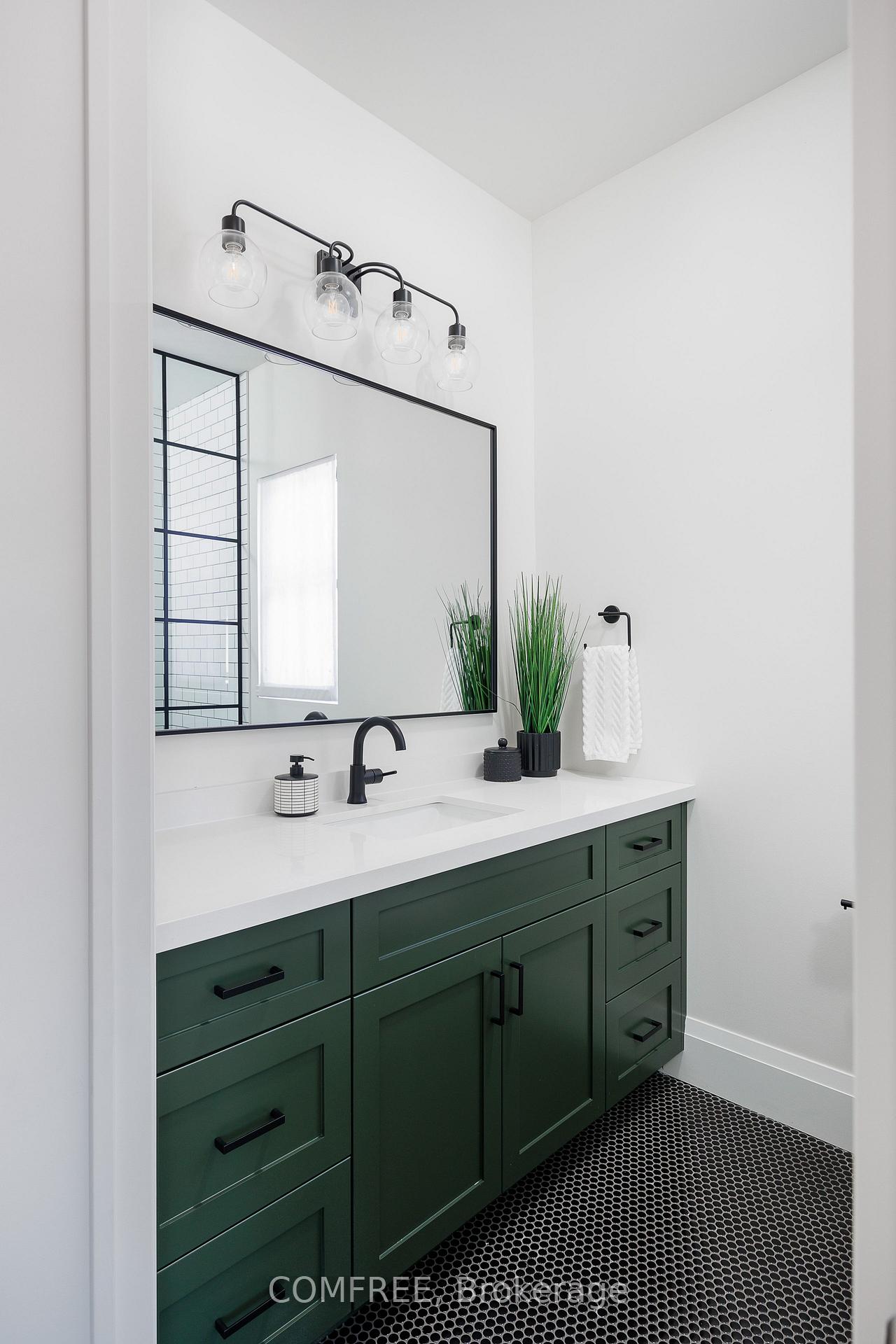 Photo 29 of 1114 Truman Avenue, Oakville, College Park — HOMEH