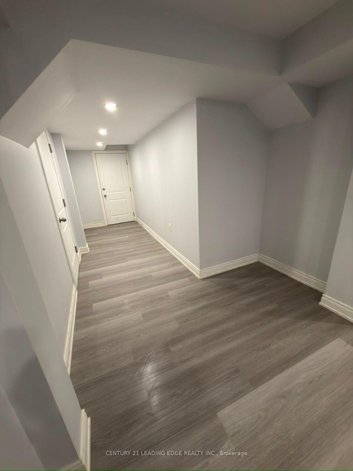 Photo 10 of 1373 Clearbrook Drive, Oshawa, Taunton — HOMEH
