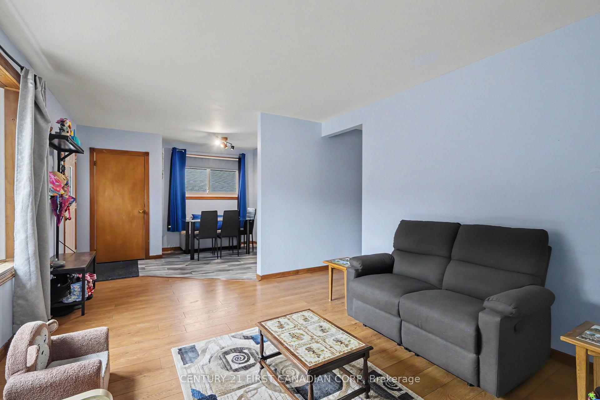 Photo 9 of 44 Dale Drive, Thames Centre, Dorchester — HOMEH