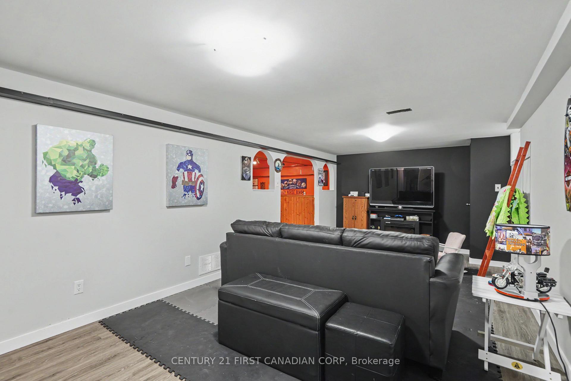 Photo 24 of 44 Dale Drive, Thames Centre, Dorchester — HOMEH