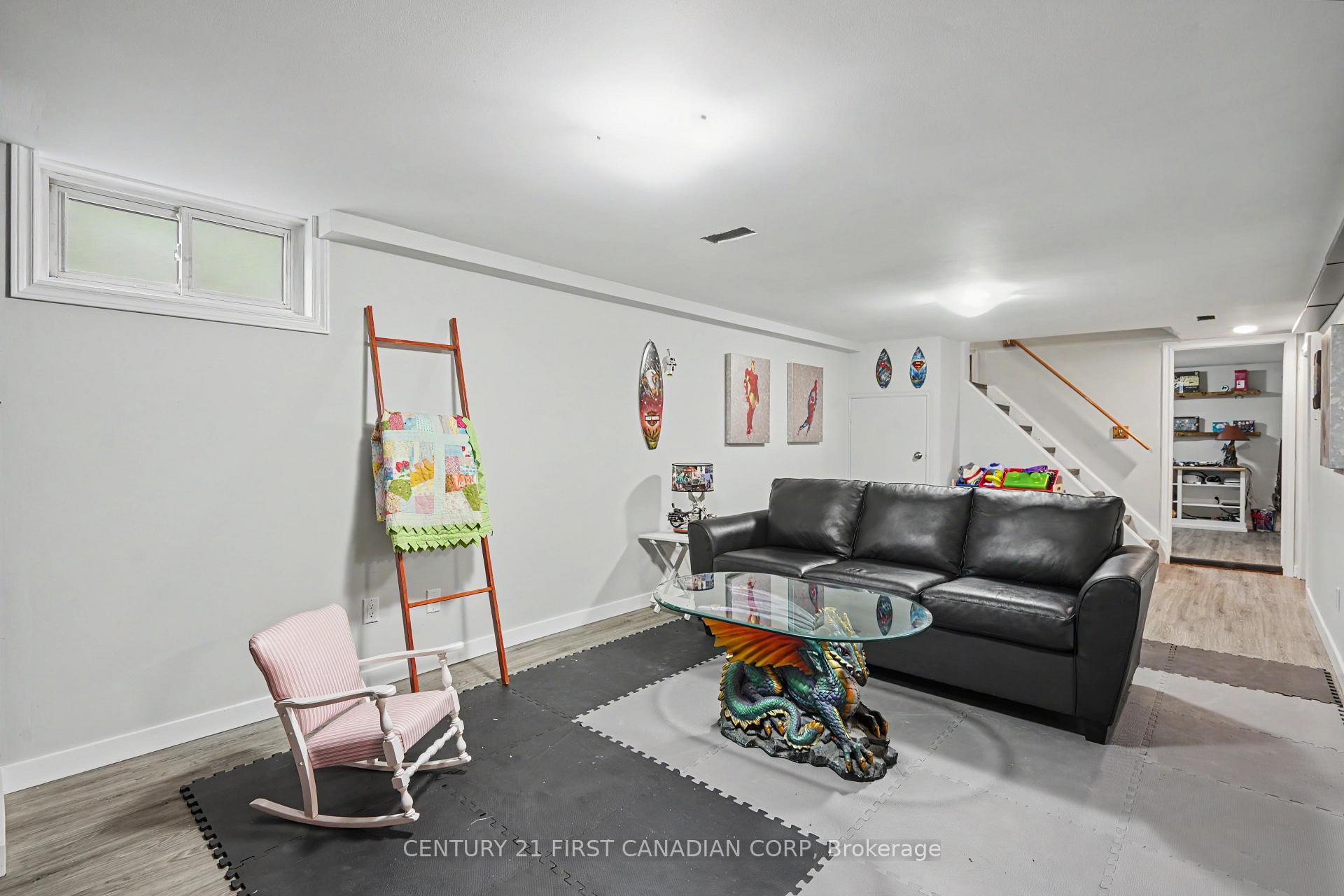 Photo 23 of 44 Dale Drive, Thames Centre, Dorchester — HOMEH