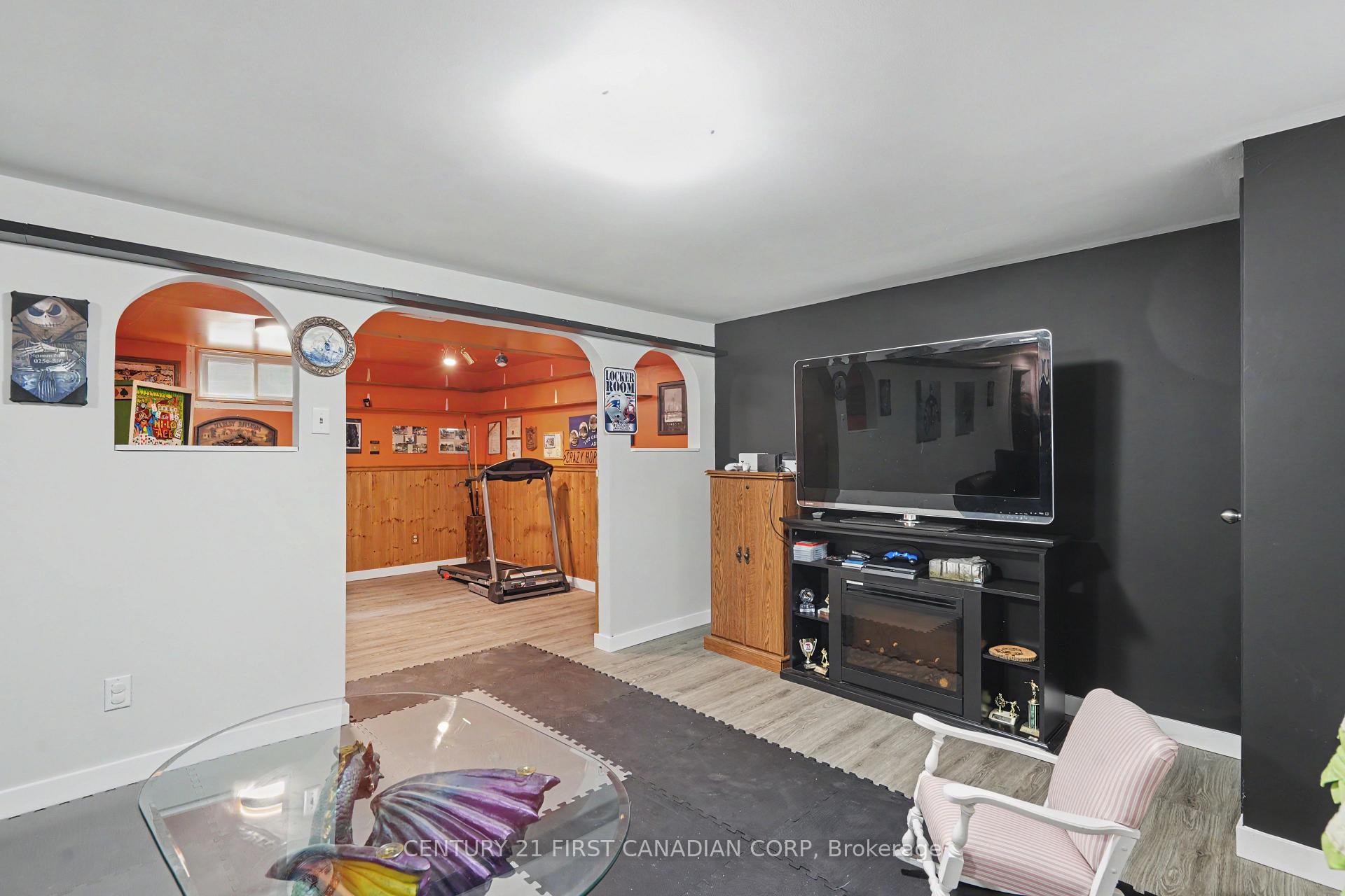 Photo 25 of 44 Dale Drive, Thames Centre, Dorchester — HOMEH