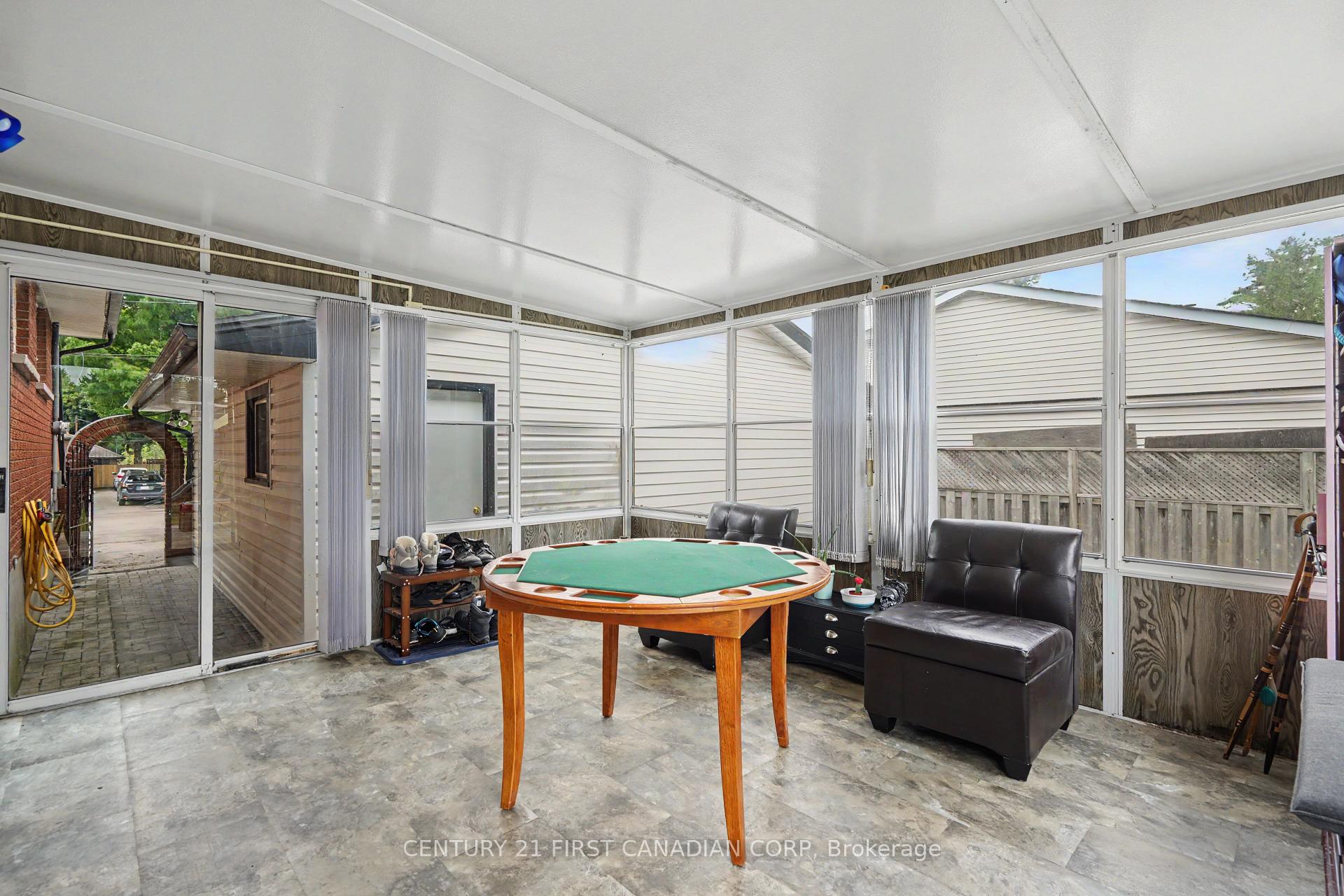 Photo 34 of 44 Dale Drive, Thames Centre, Dorchester — HOMEH