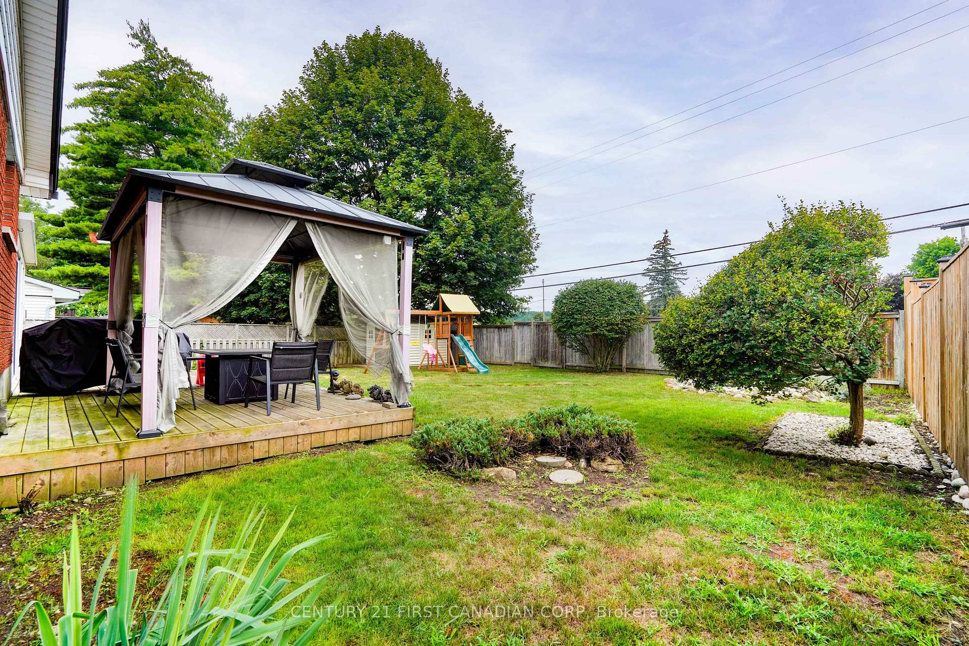 Photo 42 of 44 Dale Drive, Thames Centre, Dorchester — HOMEH