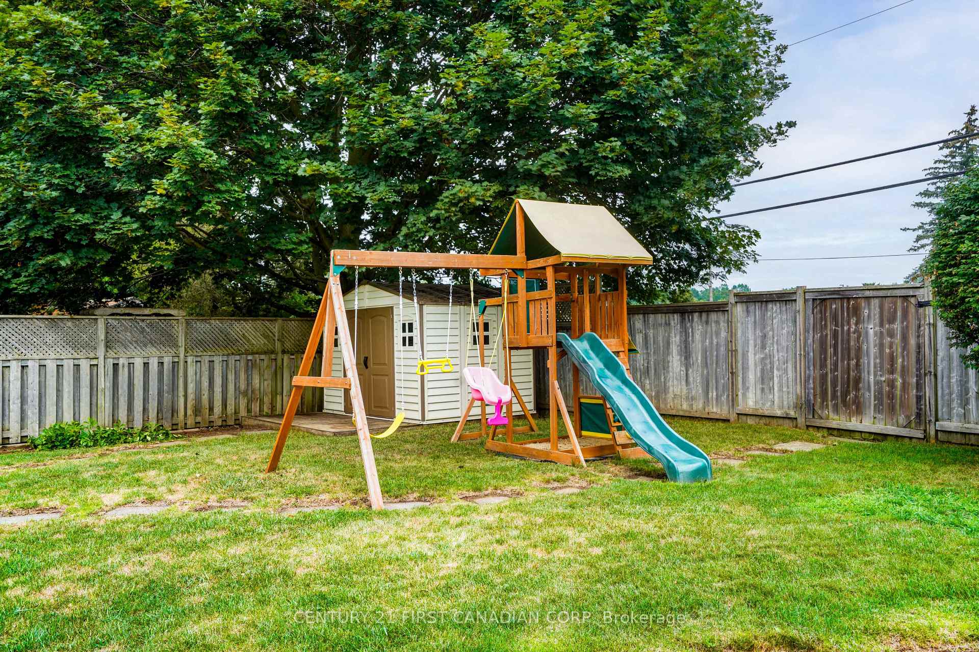 Photo 43 of 44 Dale Drive, Thames Centre, Dorchester — HOMEH