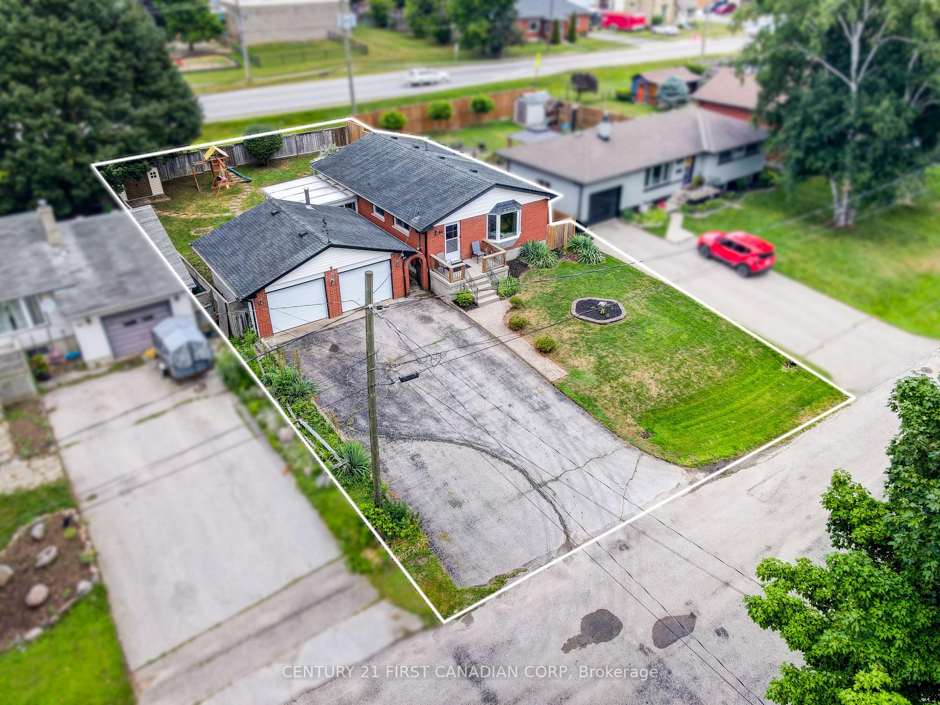 Photo 49 of 44 Dale Drive, Thames Centre, Dorchester — HOMEH