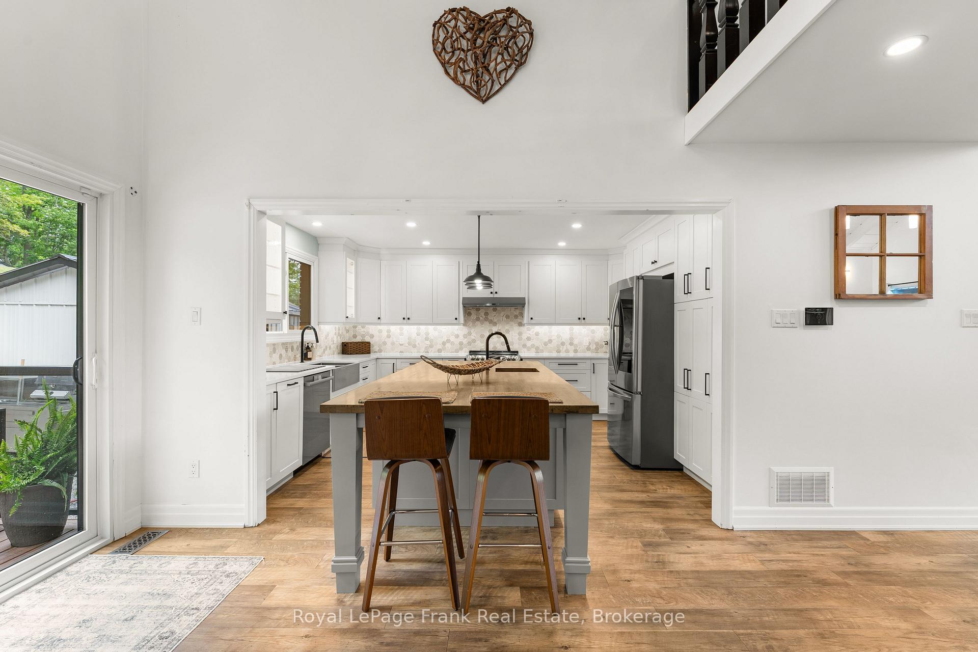 Photo 19 of 215 Francis Street, Kawartha Lakes, Fenelon Falls — HOMEH