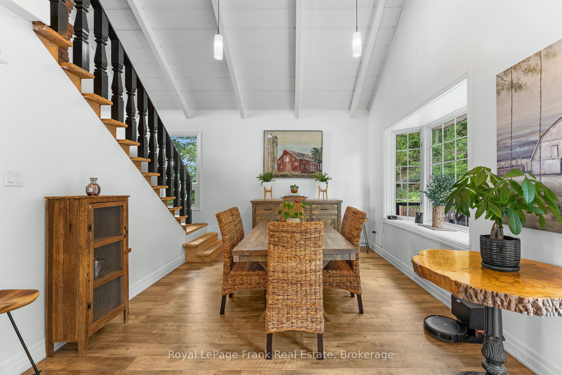 Photo 21 of 215 Francis Street, Kawartha Lakes, Fenelon Falls — HOMEH