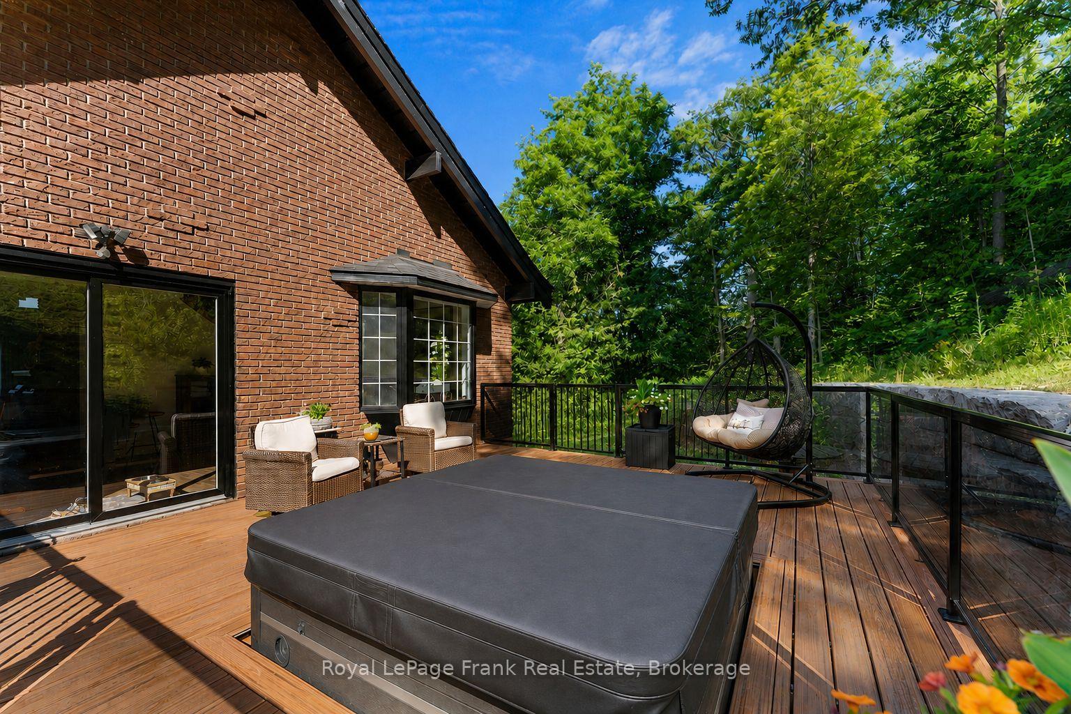 Photo 43 of 215 Francis Street, Kawartha Lakes, Fenelon Falls — HOMEH
