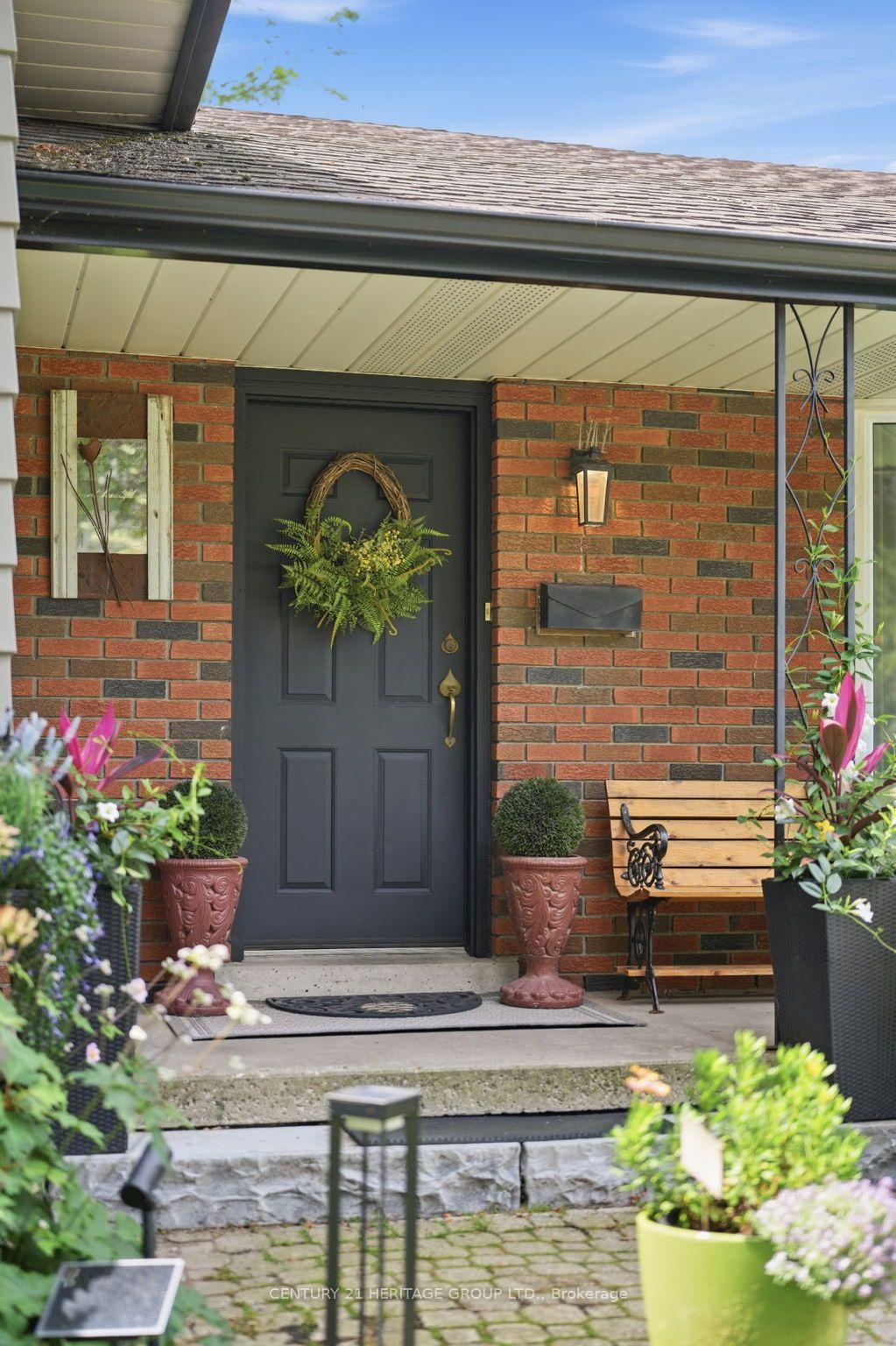 Photo 13 of 314 Harmony Road, Hamilton, Ancaster — HOMEH