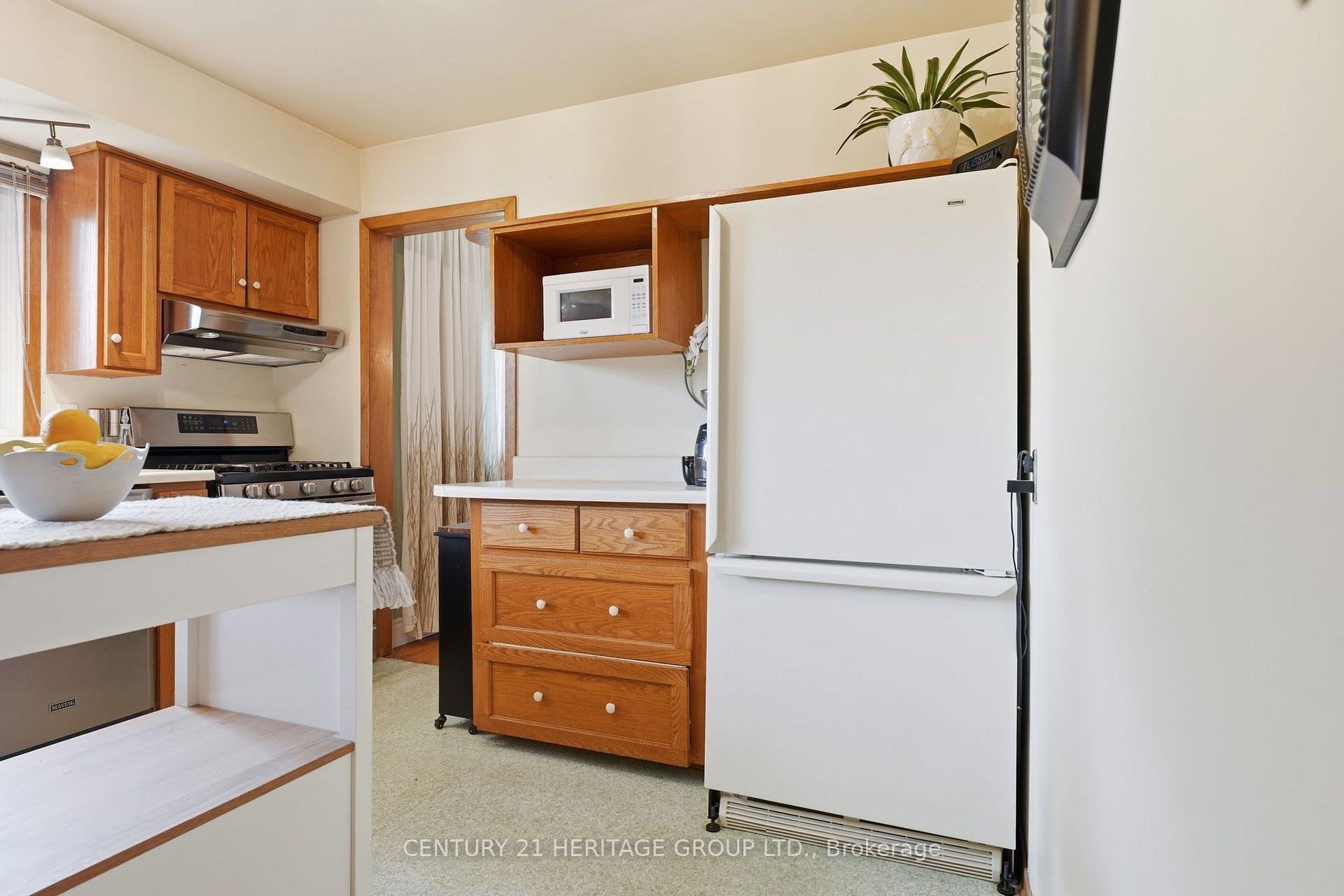 Photo 26 of 314 Harmony Road, Hamilton, Ancaster — HOMEH
