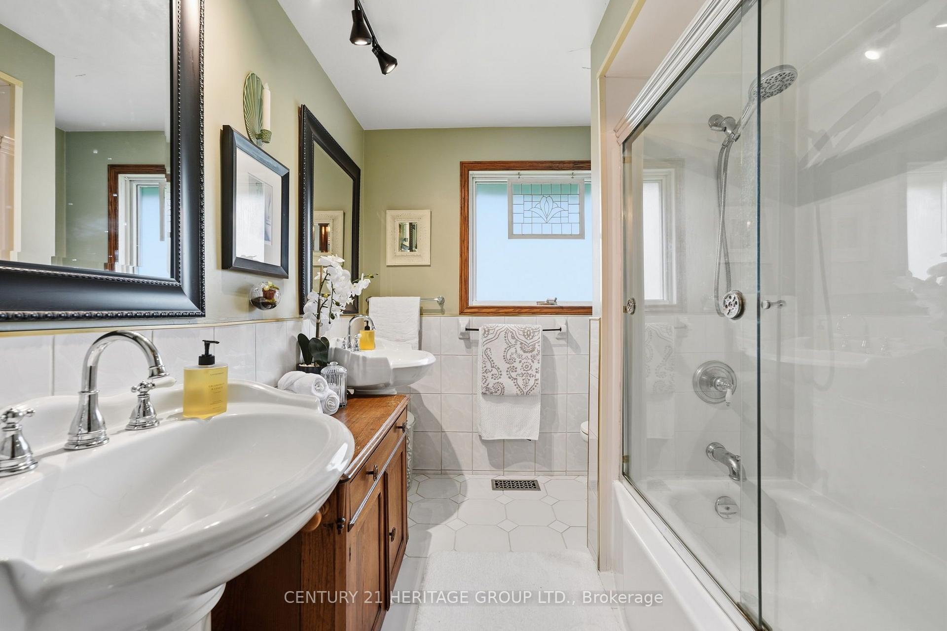 Photo 28 of 314 Harmony Road, Hamilton, Ancaster — HOMEH