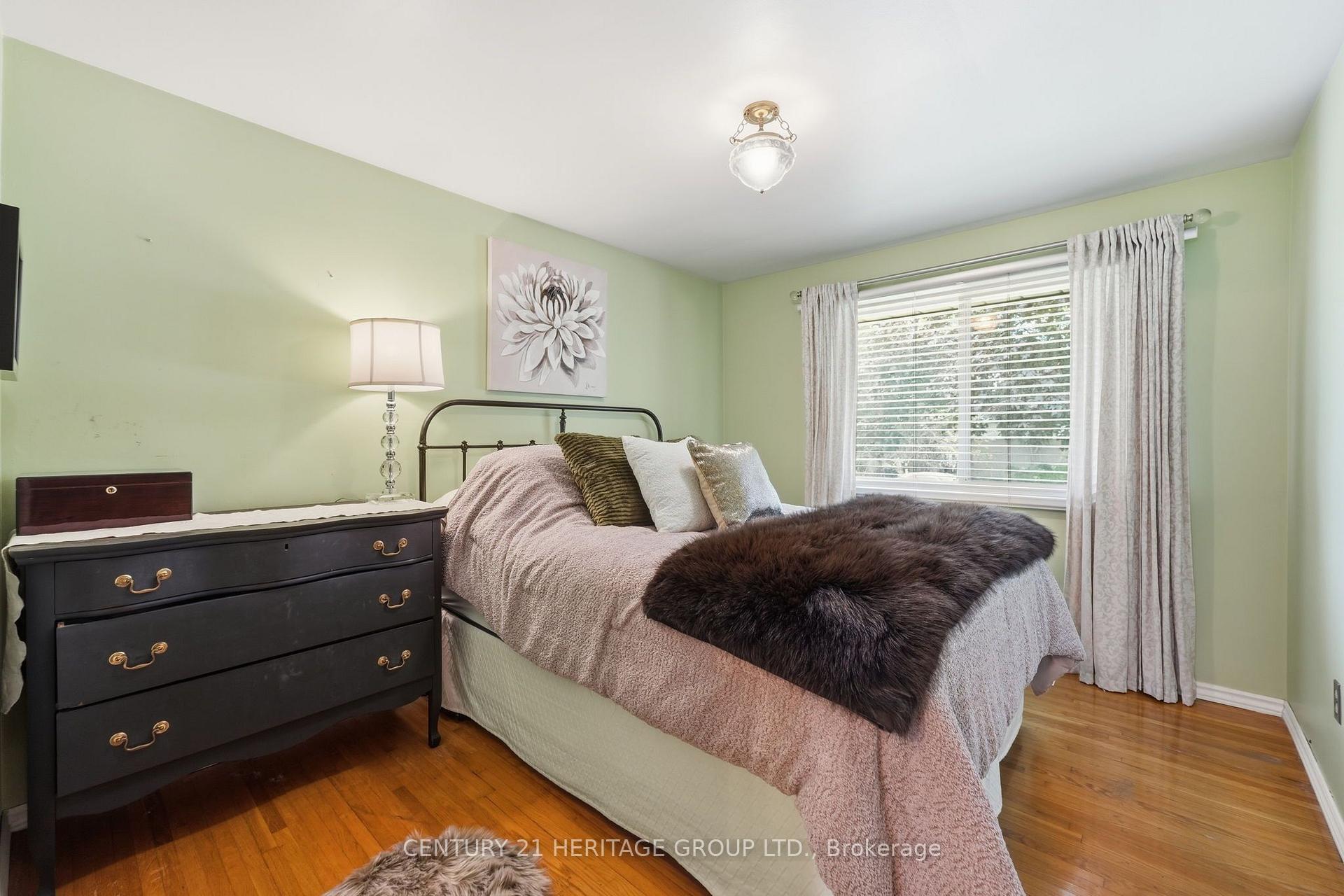 Photo 36 of 314 Harmony Road, Hamilton, Ancaster — HOMEH