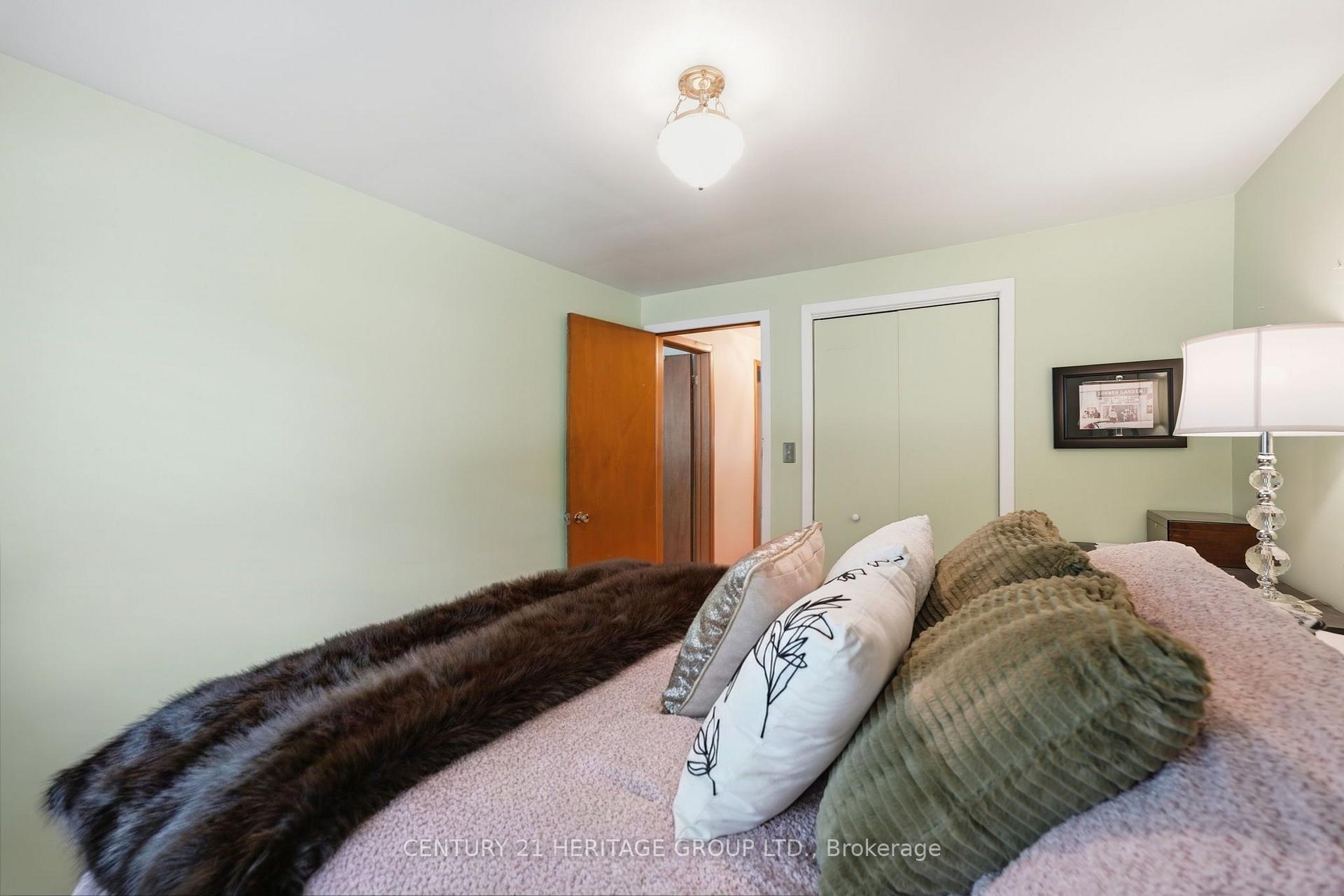 Photo 37 of 314 Harmony Road, Hamilton, Ancaster — HOMEH