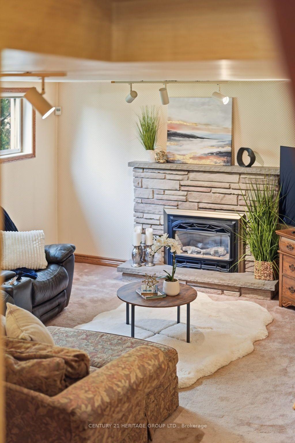 Photo 40 of 314 Harmony Road, Hamilton, Ancaster — HOMEH