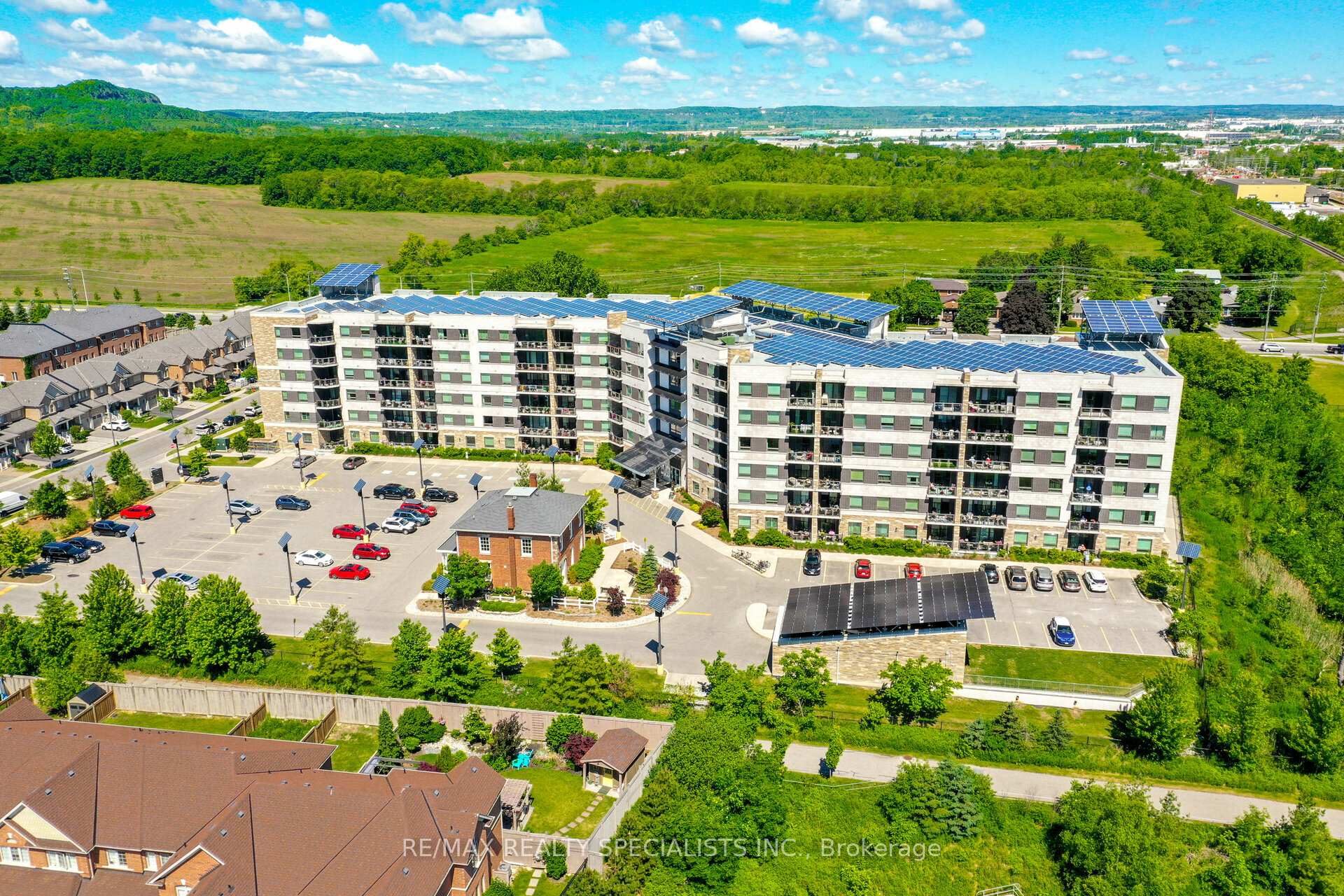 Photo 1 of Unit 522, 33 Whitmer Street, Milton, Scott — HOMEH