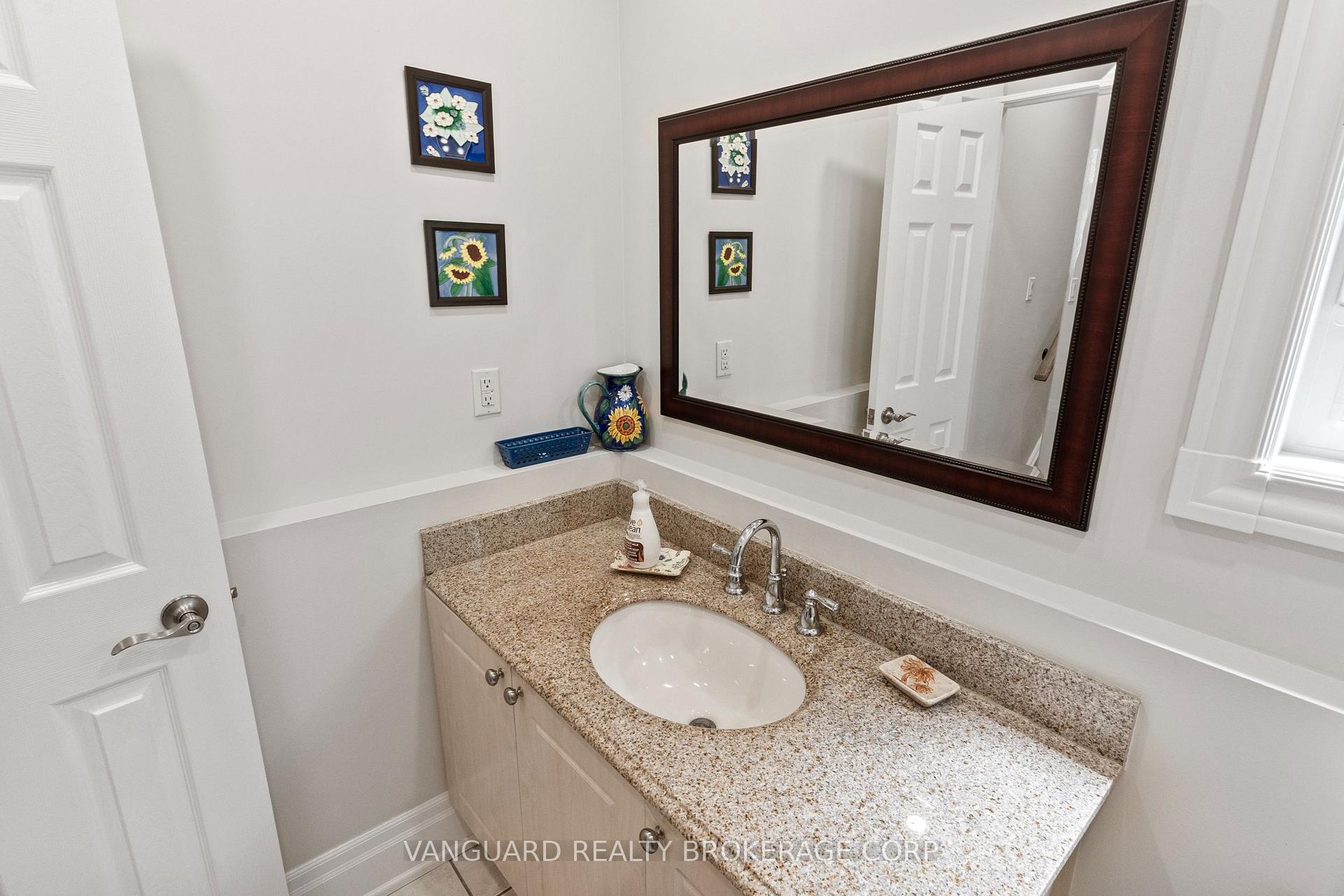 Photo 12 of 84 Sapphire Drive, Richmond Hill, Rouge Woods — HOMEH