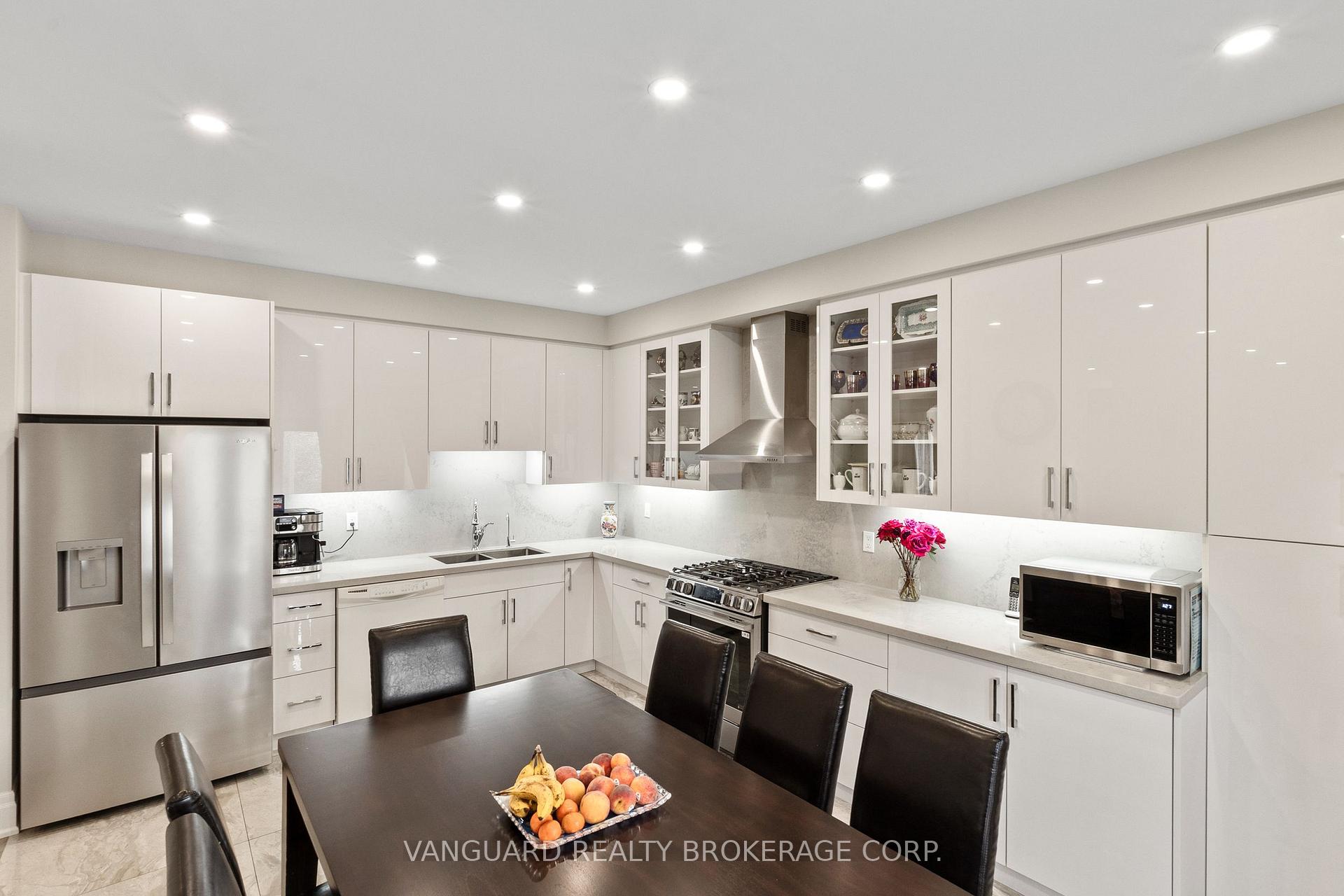 Photo 15 of 84 Sapphire Drive, Richmond Hill, Rouge Woods — HOMEH