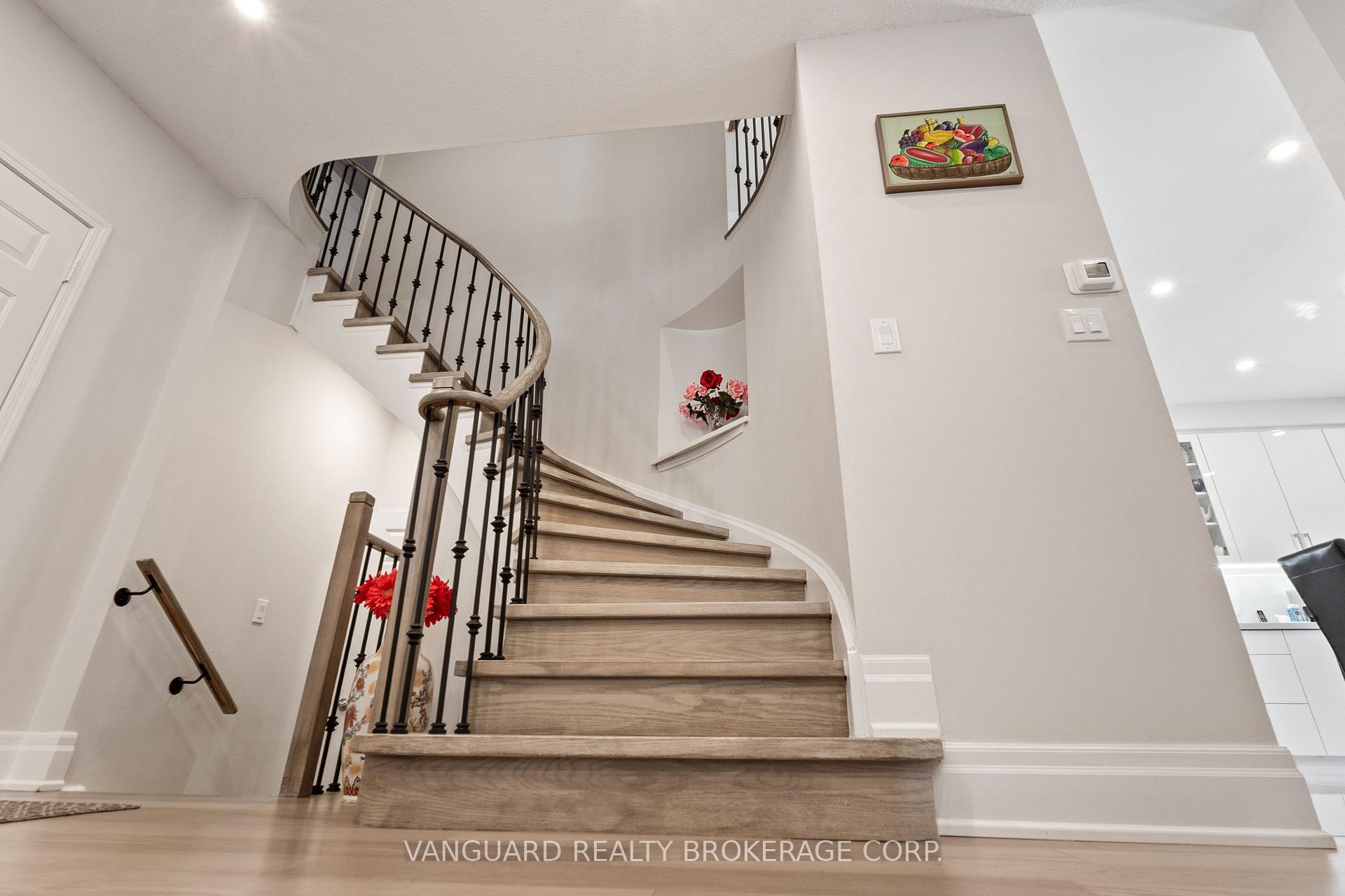 Photo 19 of 84 Sapphire Drive, Richmond Hill, Rouge Woods — HOMEH