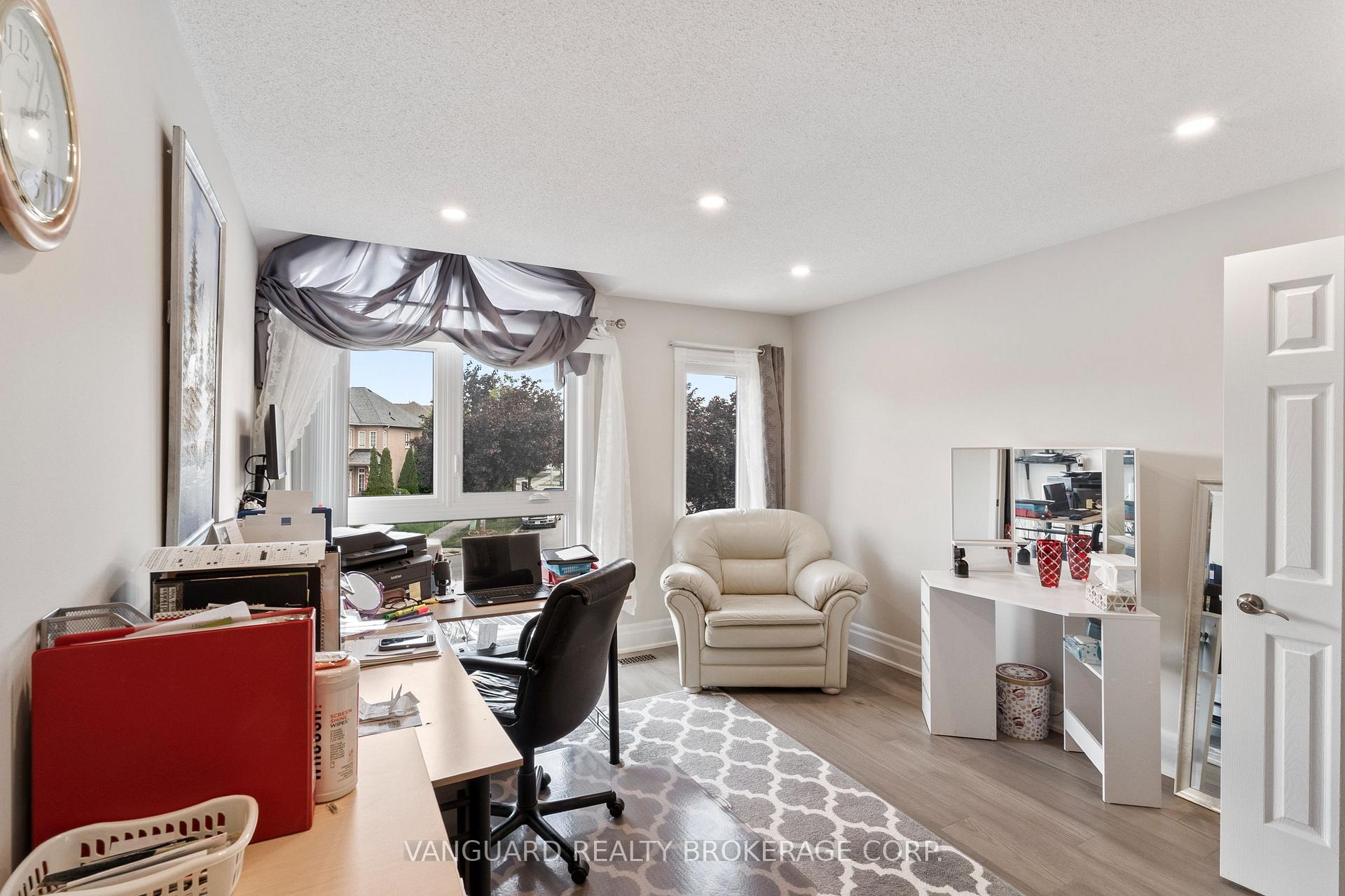 Photo 31 of 84 Sapphire Drive, Richmond Hill, Rouge Woods — HOMEH