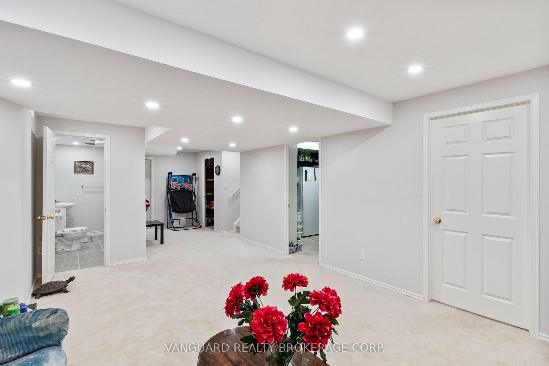 Photo 38 of 84 Sapphire Drive, Richmond Hill, Rouge Woods — HOMEH