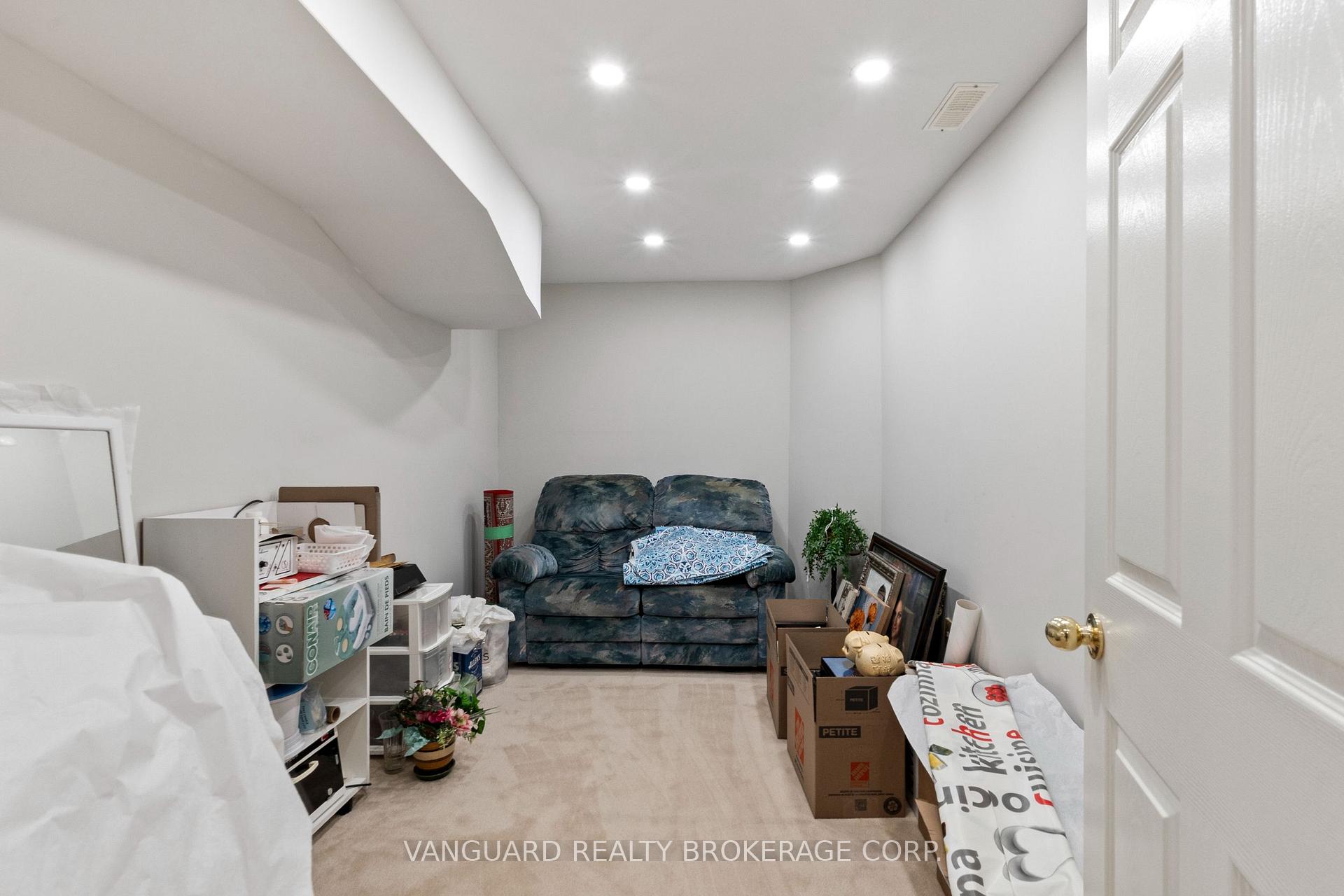 Photo 39 of 84 Sapphire Drive, Richmond Hill, Rouge Woods — HOMEH
