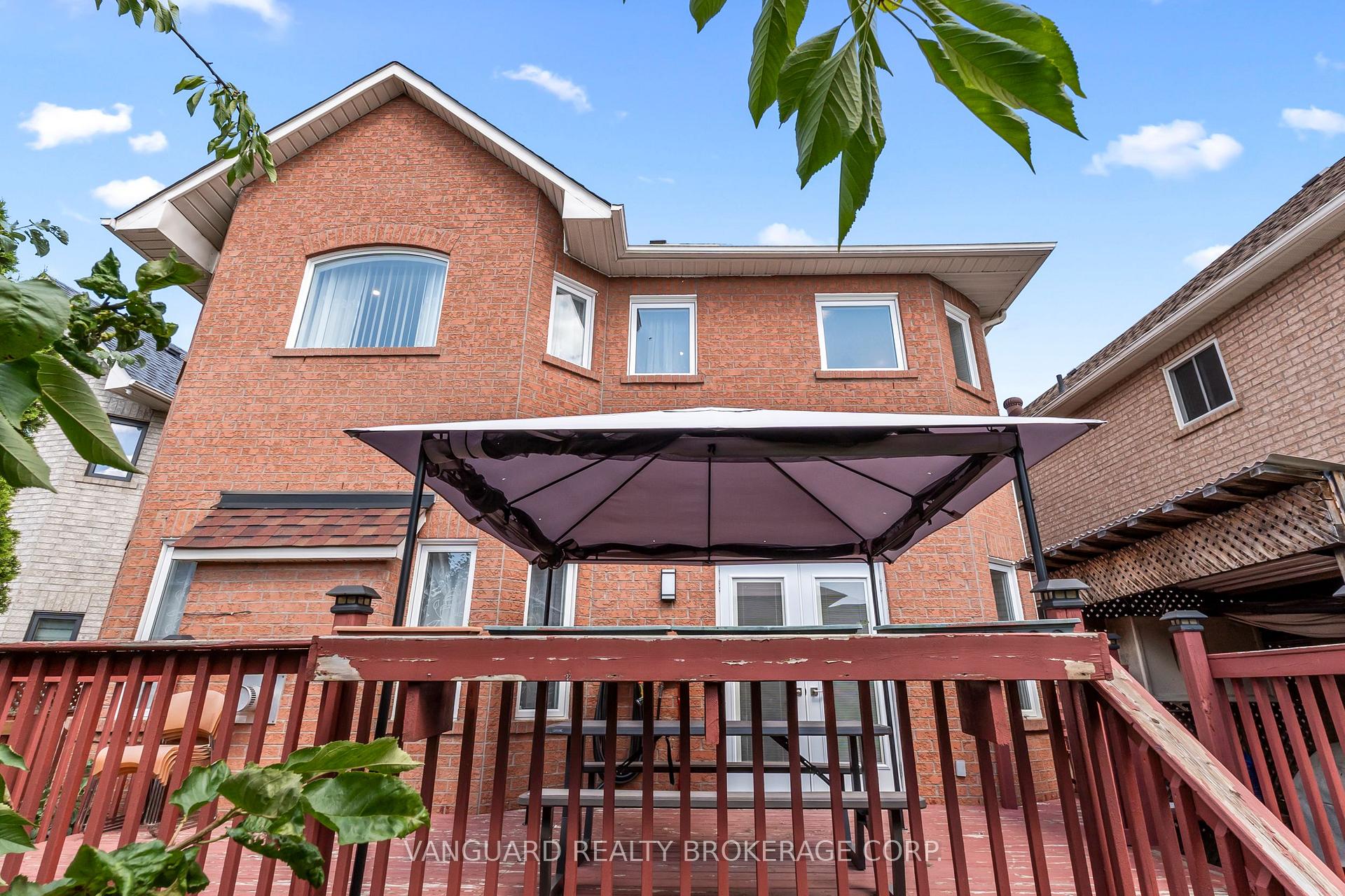Photo 43 of 84 Sapphire Drive, Richmond Hill, Rouge Woods — HOMEH