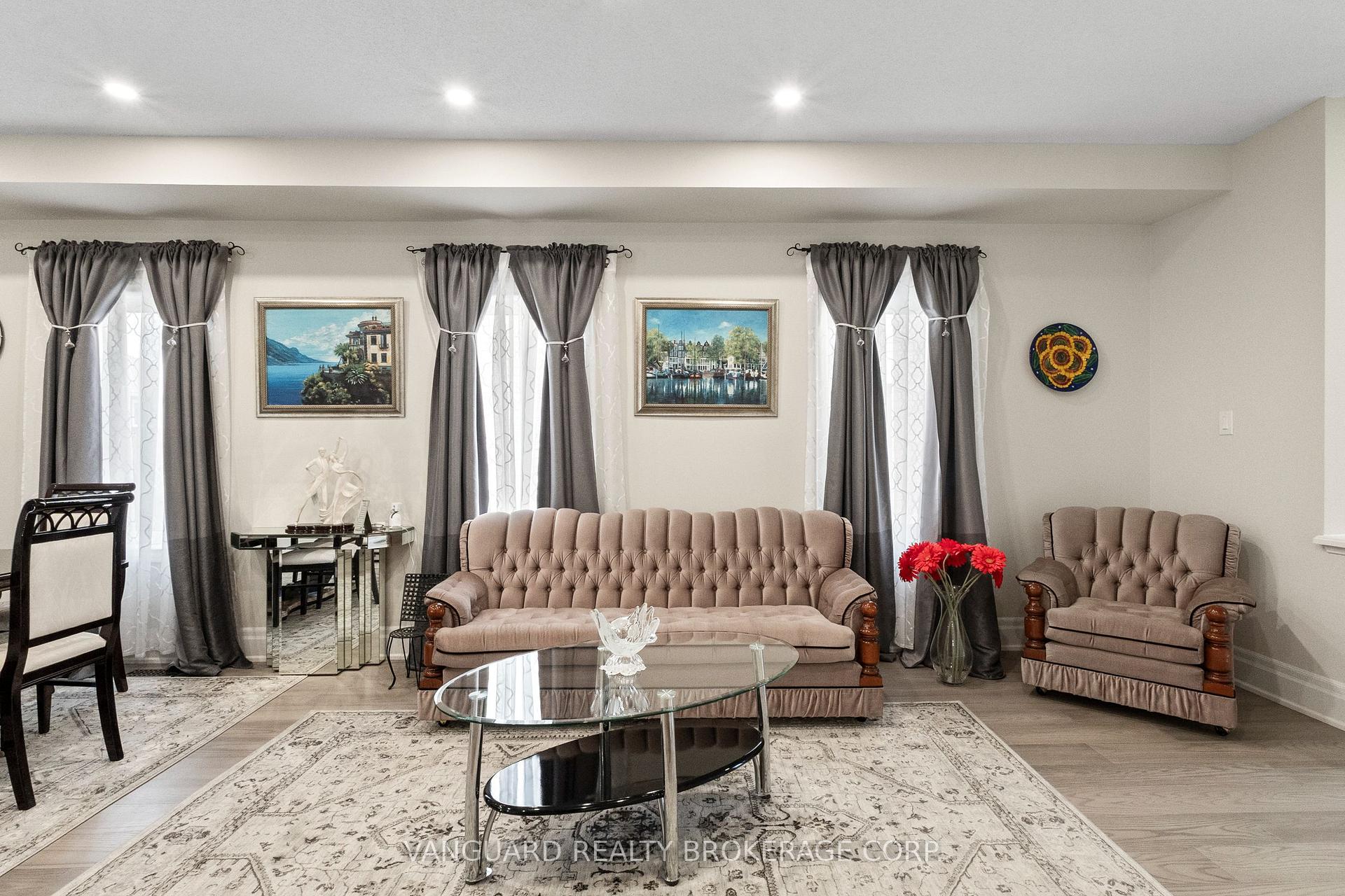 Photo 9 of 84 Sapphire Drive, Richmond Hill, Rouge Woods — HOMEH